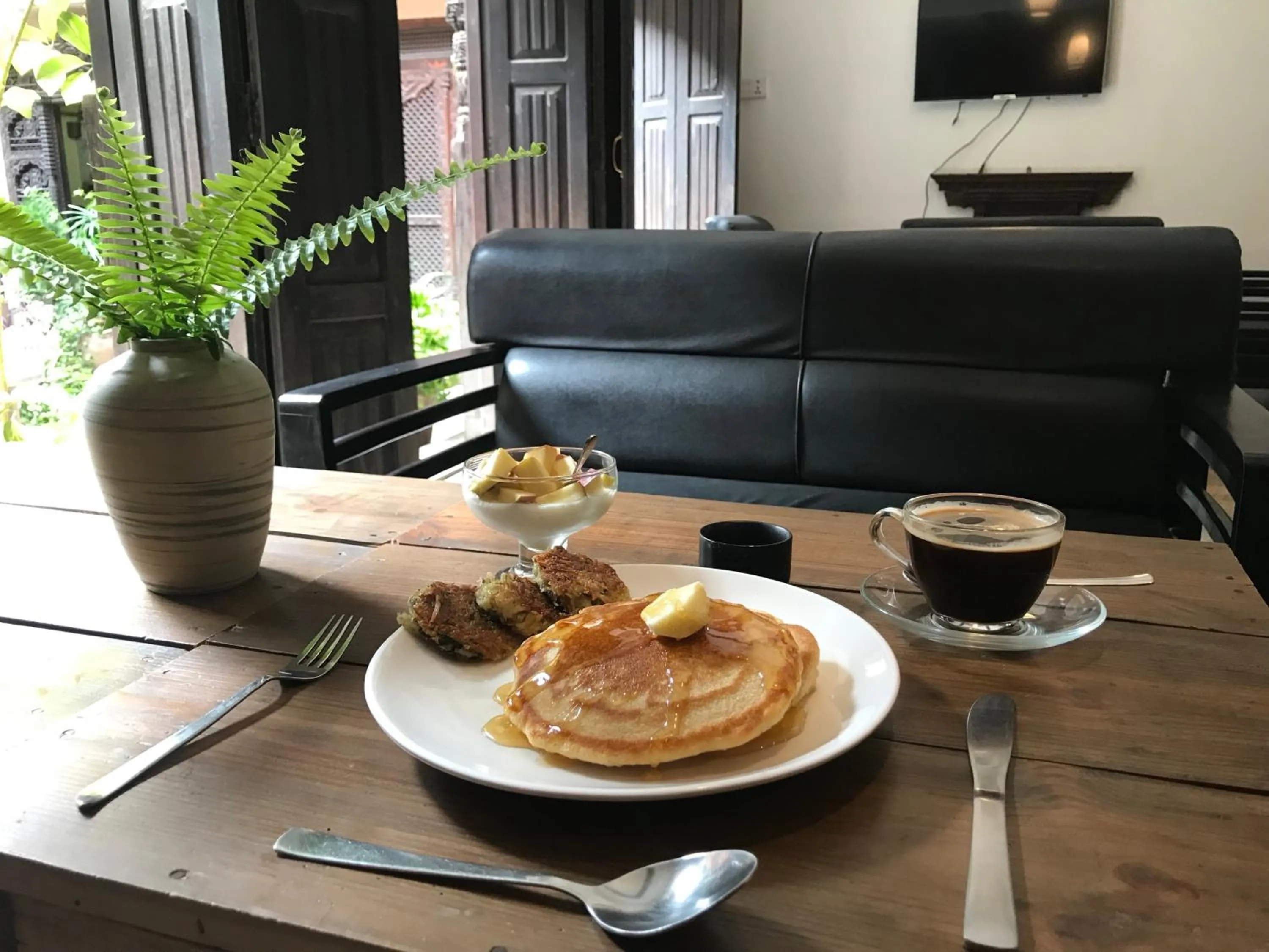 Food and drinks in Kumari Guest House