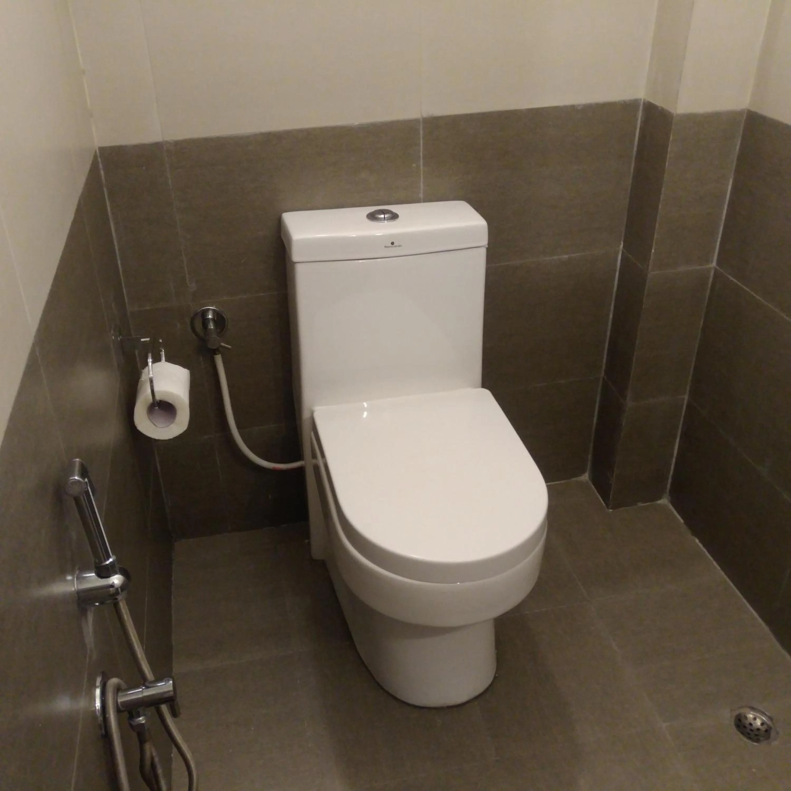 Toilet in Kumari Guest House