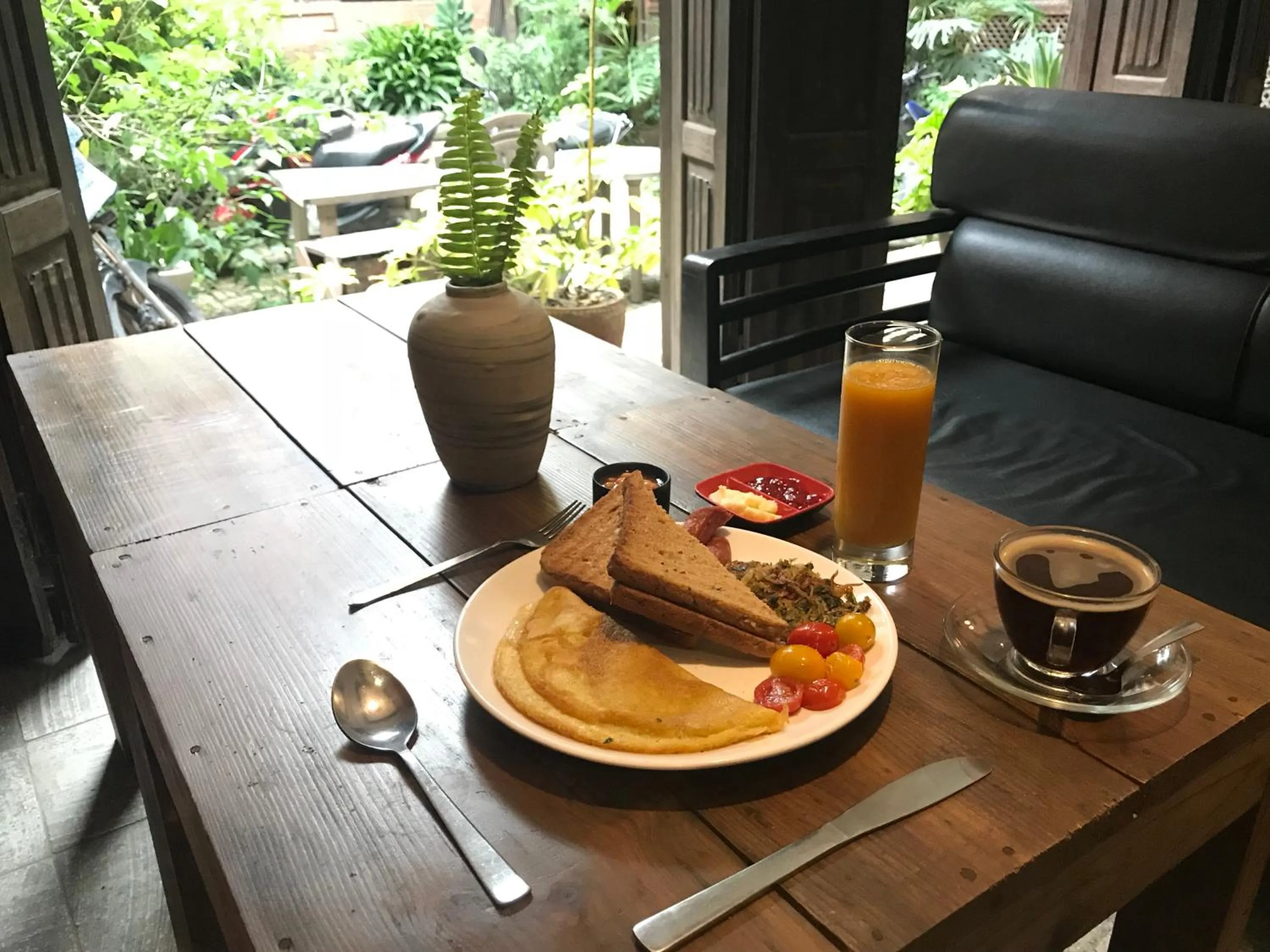 Breakfast in Kumari Guest House