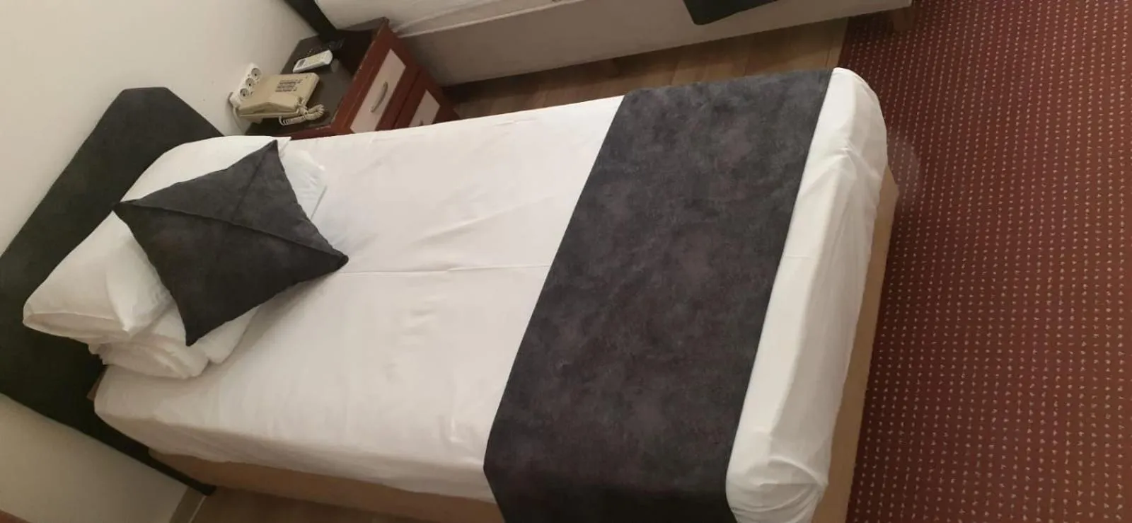 Bed in AKÇAY LEMAN OTEL