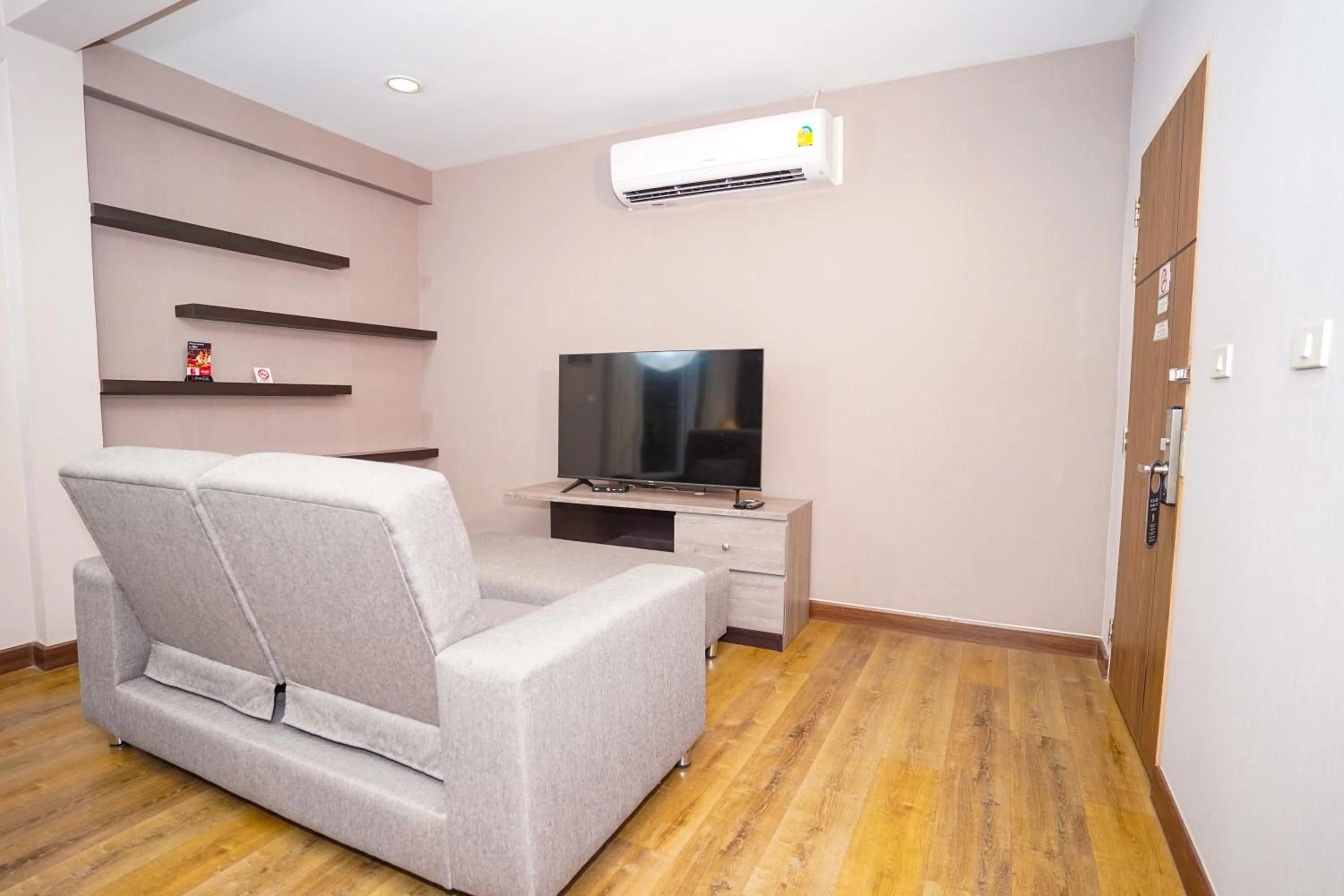 Living room in Blue cafe Apartments