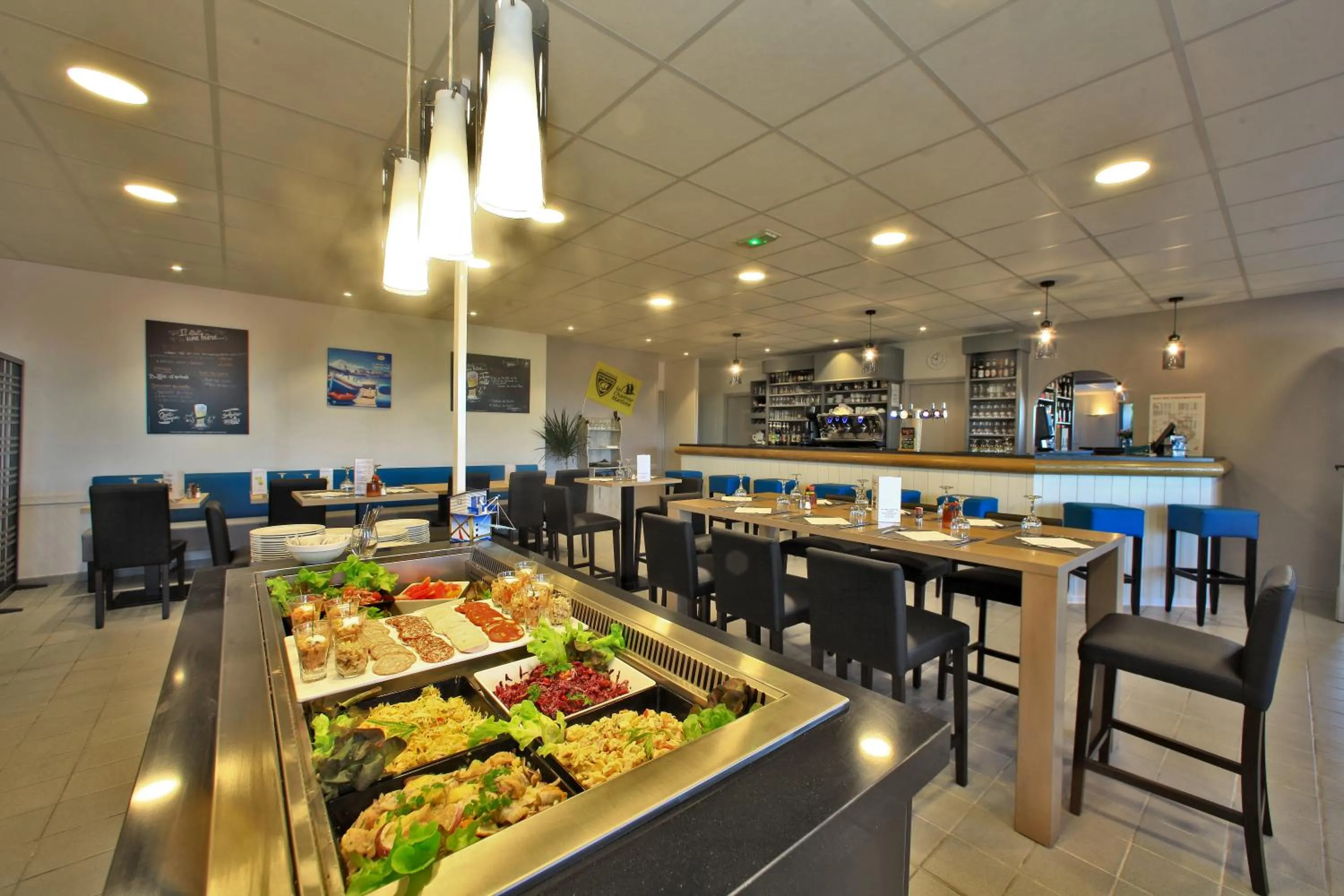 Restaurant/places to eat in Logis Hôtel L'Air Marin