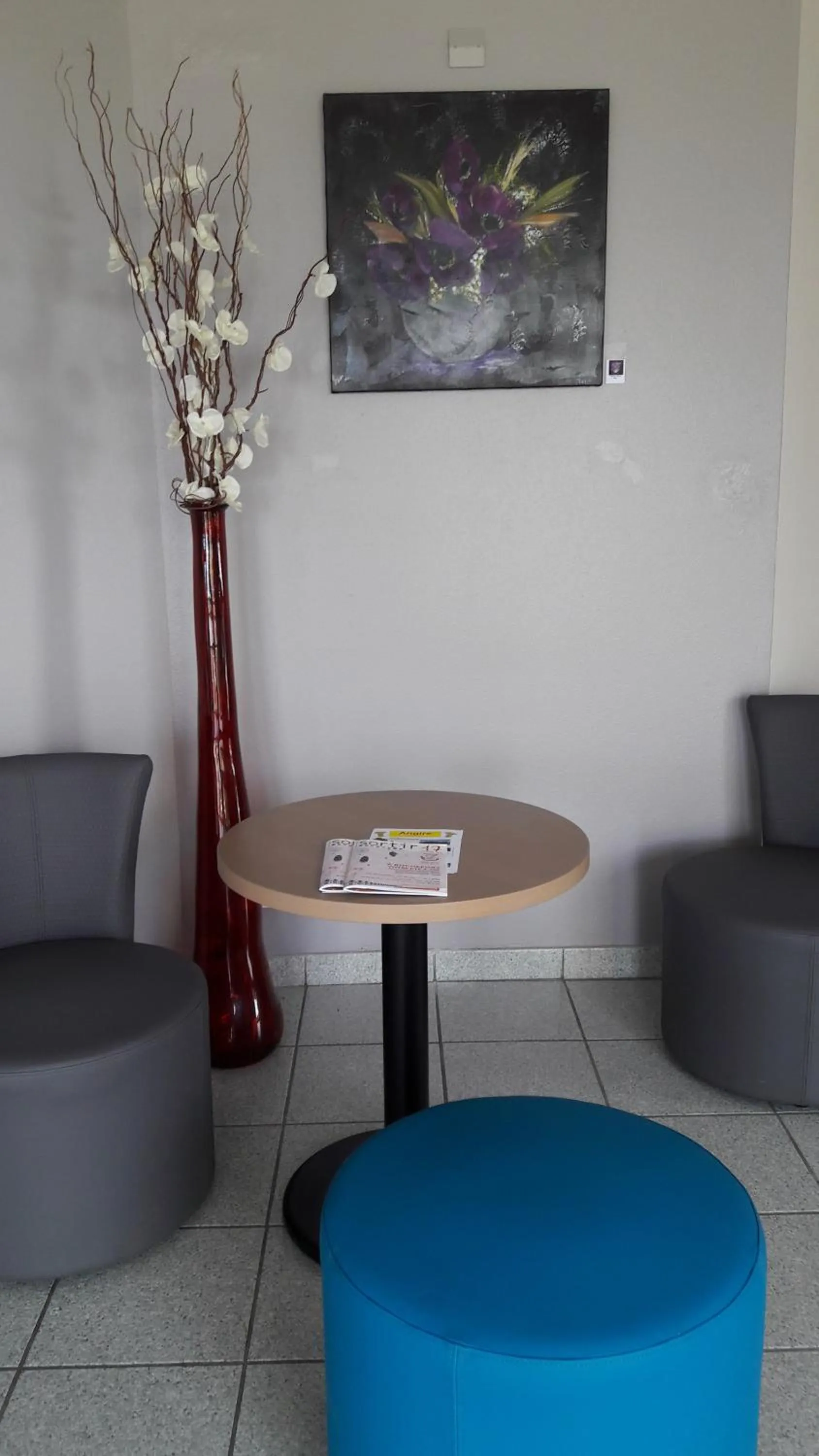 Lobby or reception in Logis Hôtel L'Air Marin