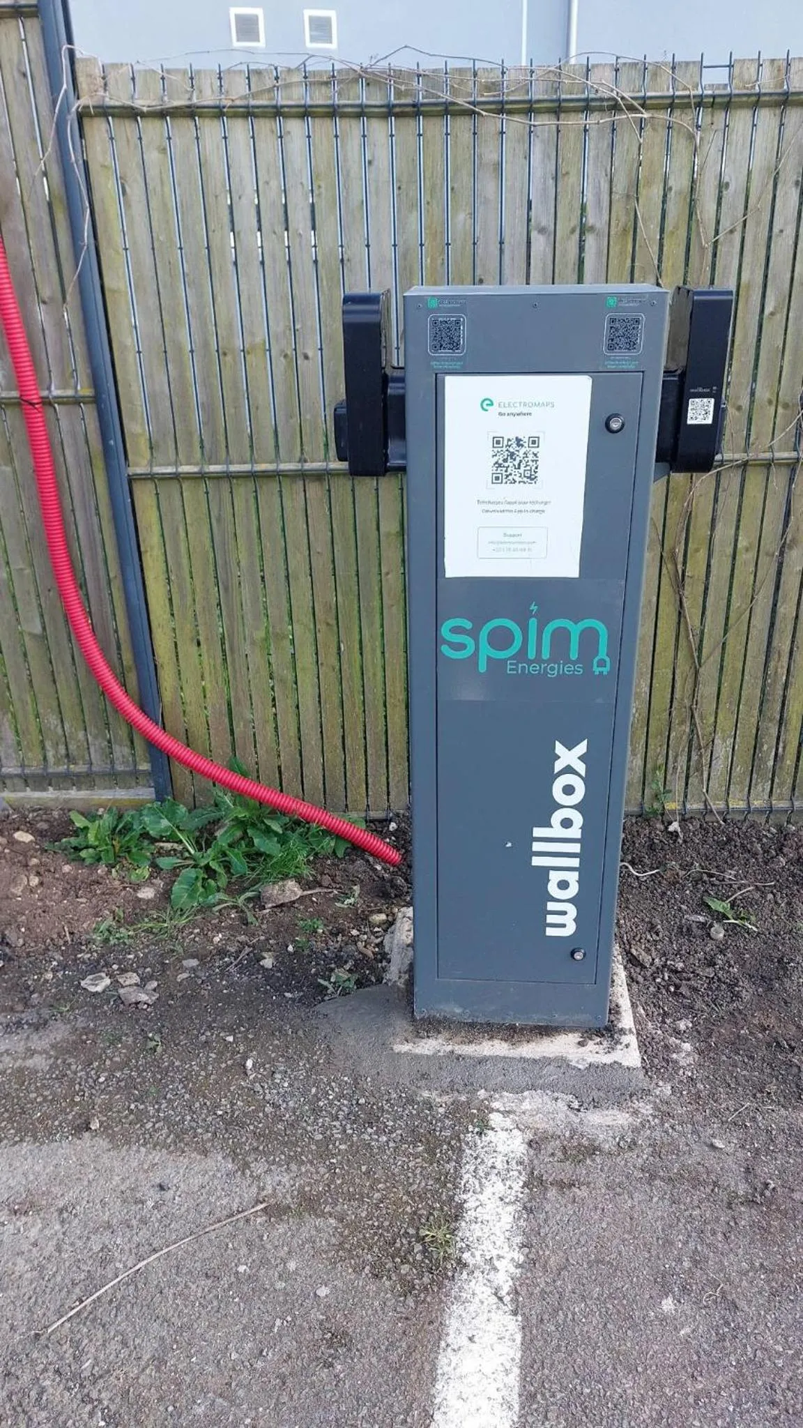 Parking in Logis Hôtel L'Air Marin