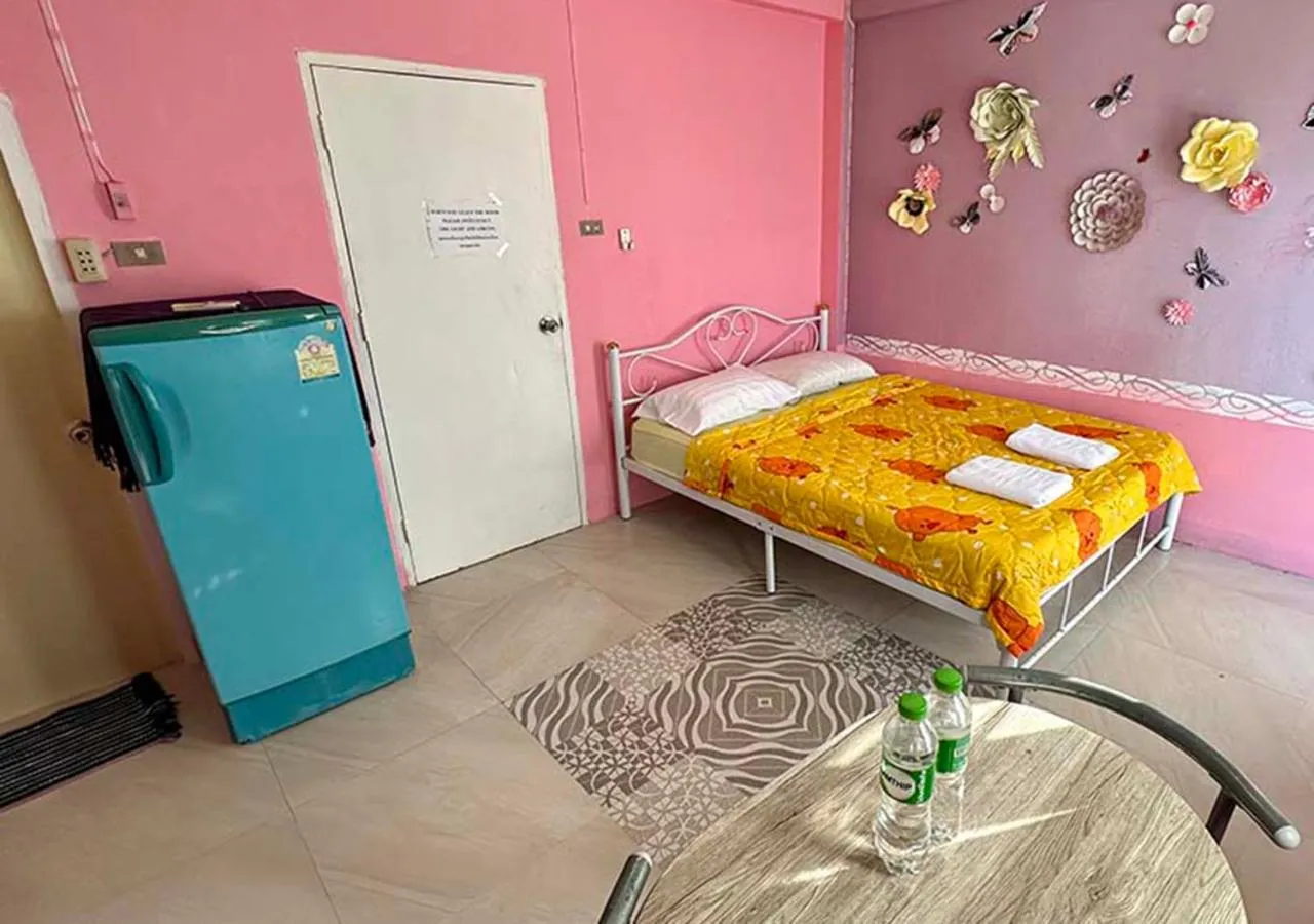 Bed in Sea View Jomtien Guest House