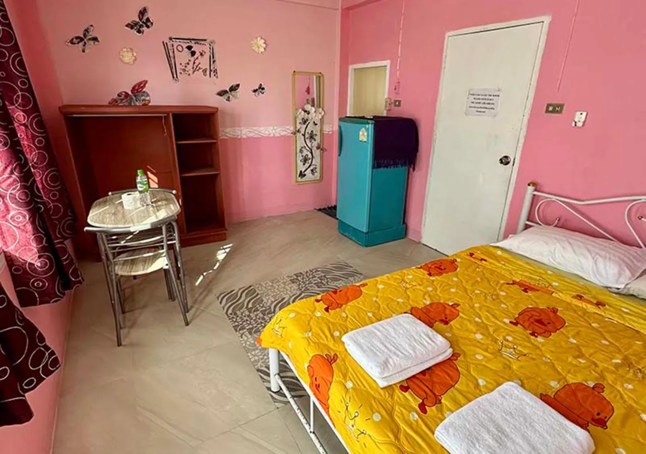 Bed in Sea View Jomtien Guest House