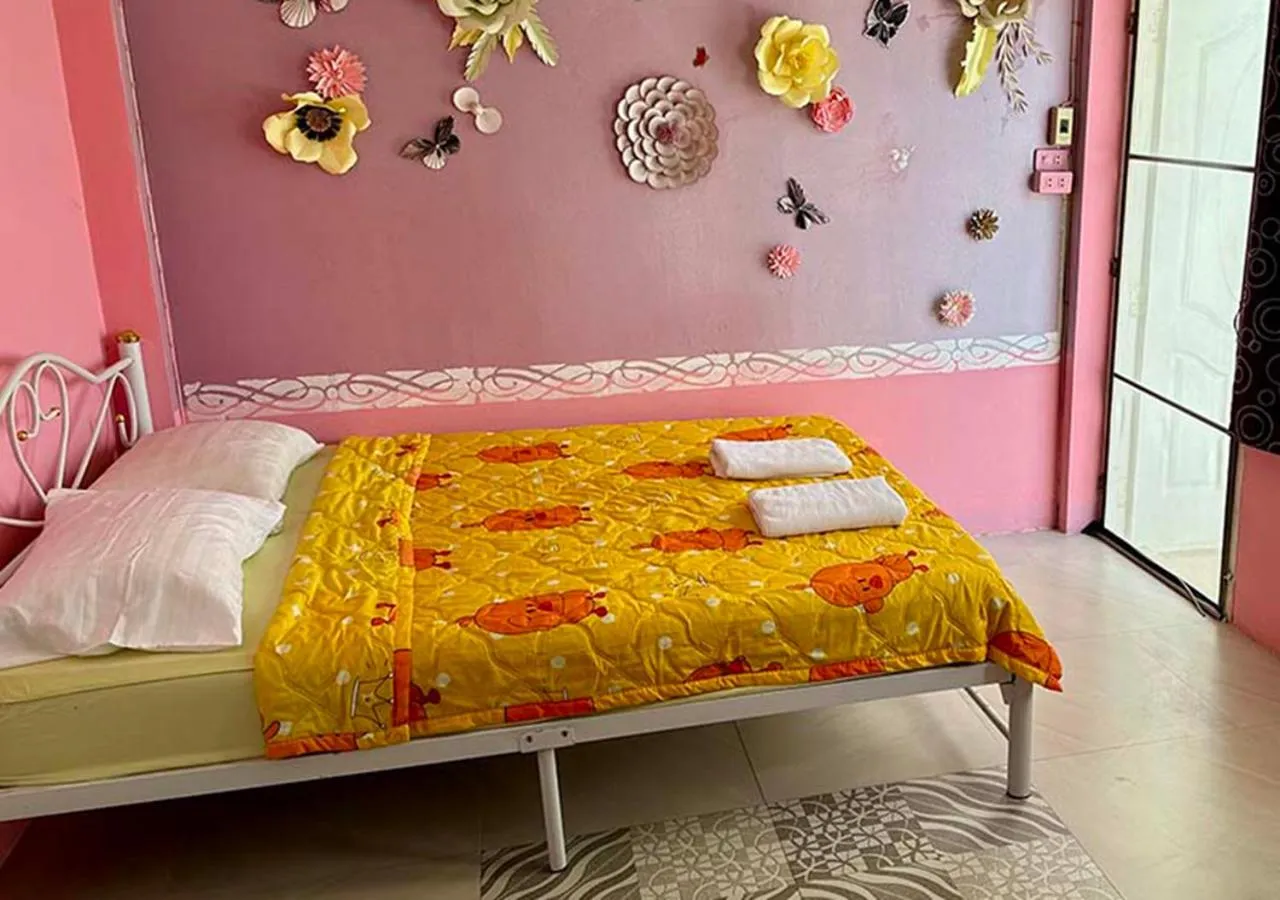 Bed in Sea View Jomtien Guest House