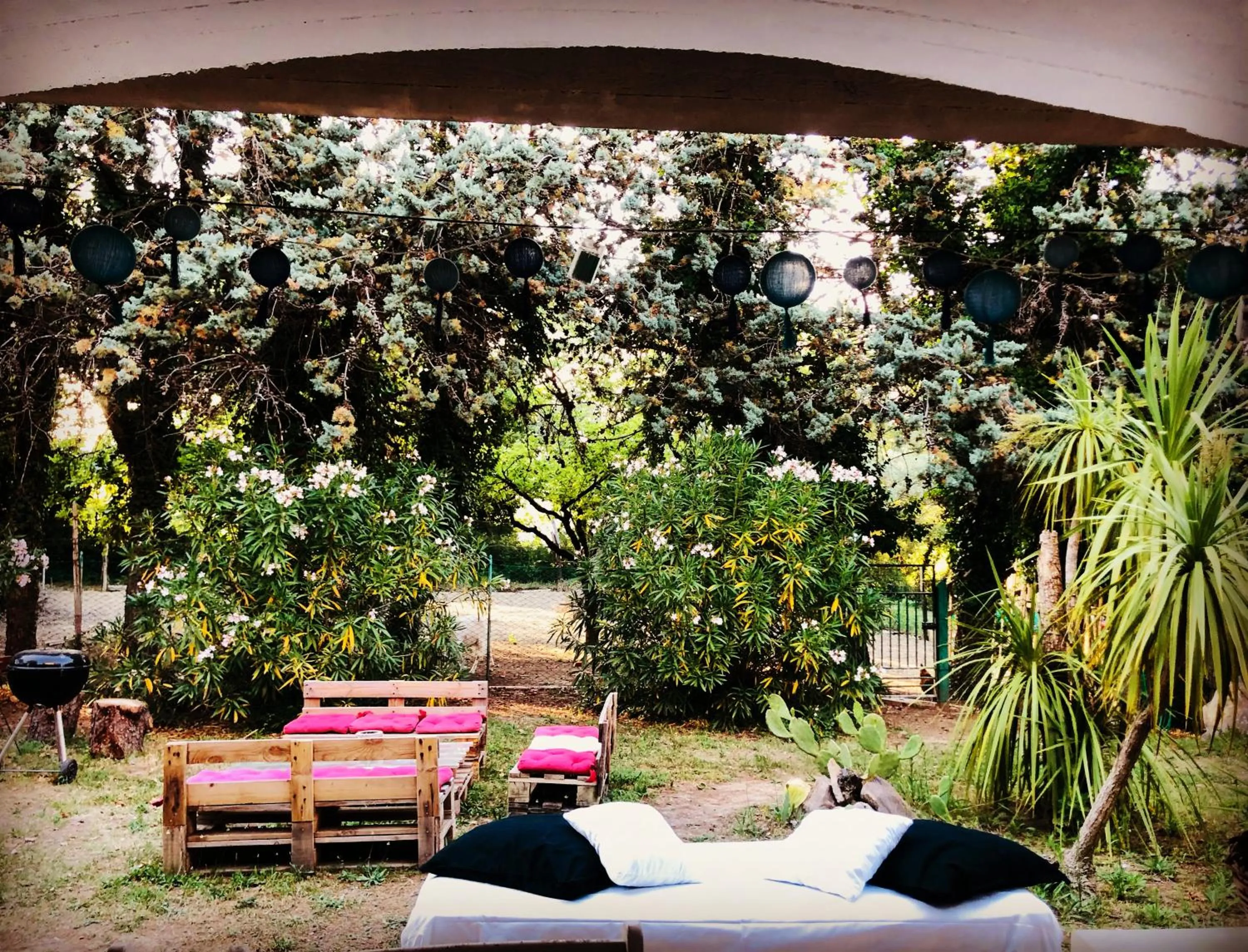 BBQ facilities in MeraVilla