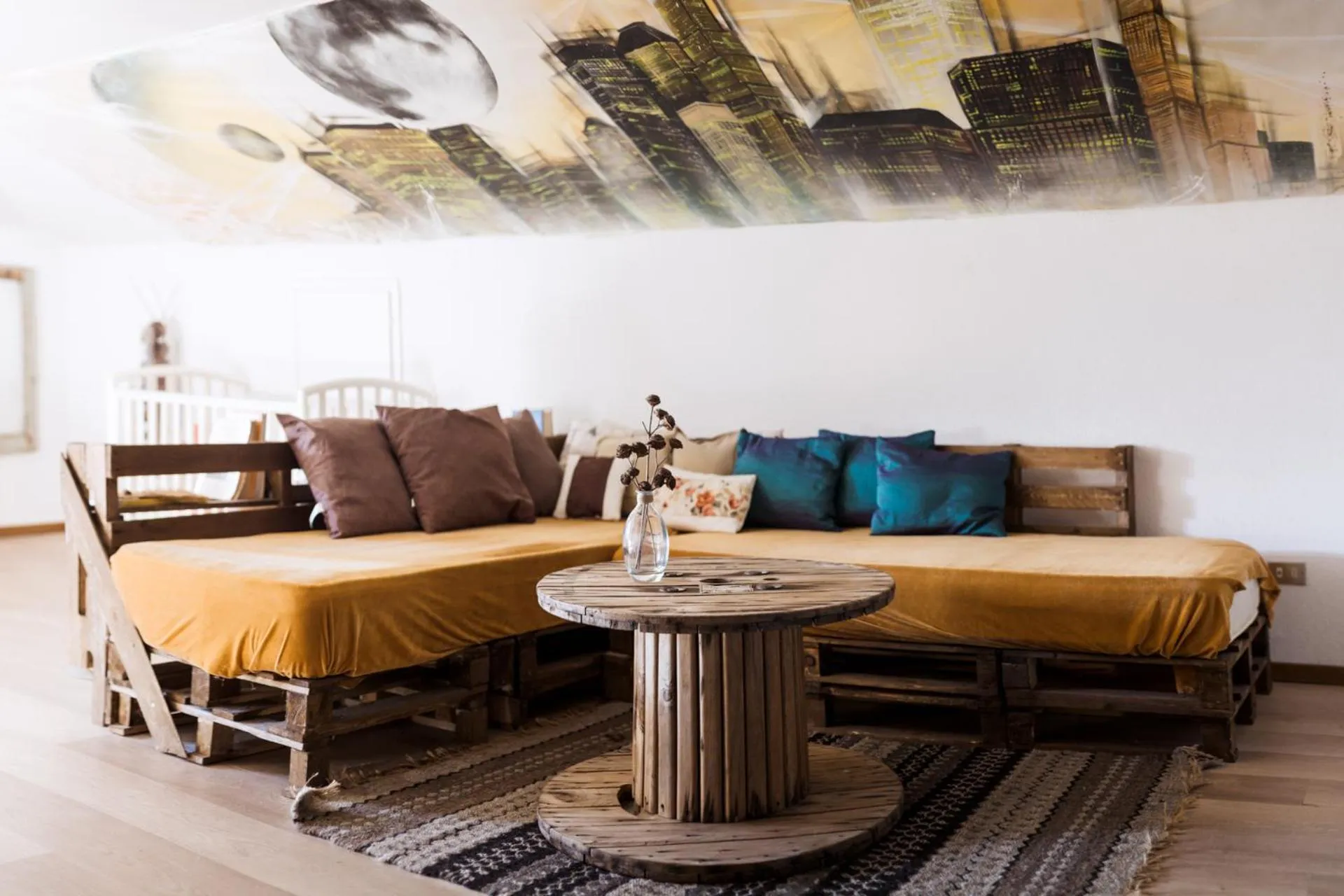 Living room in MeraVilla