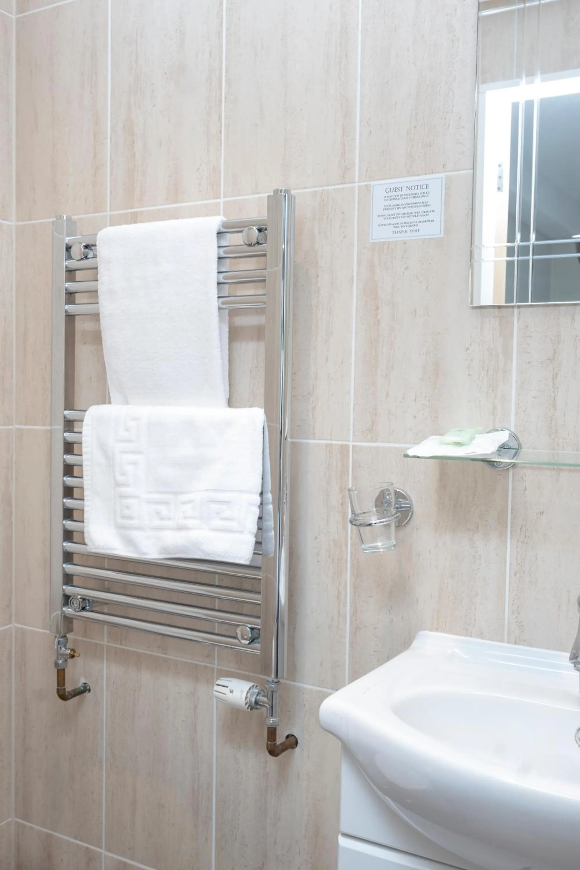 Bathroom in The R Inn Hotel