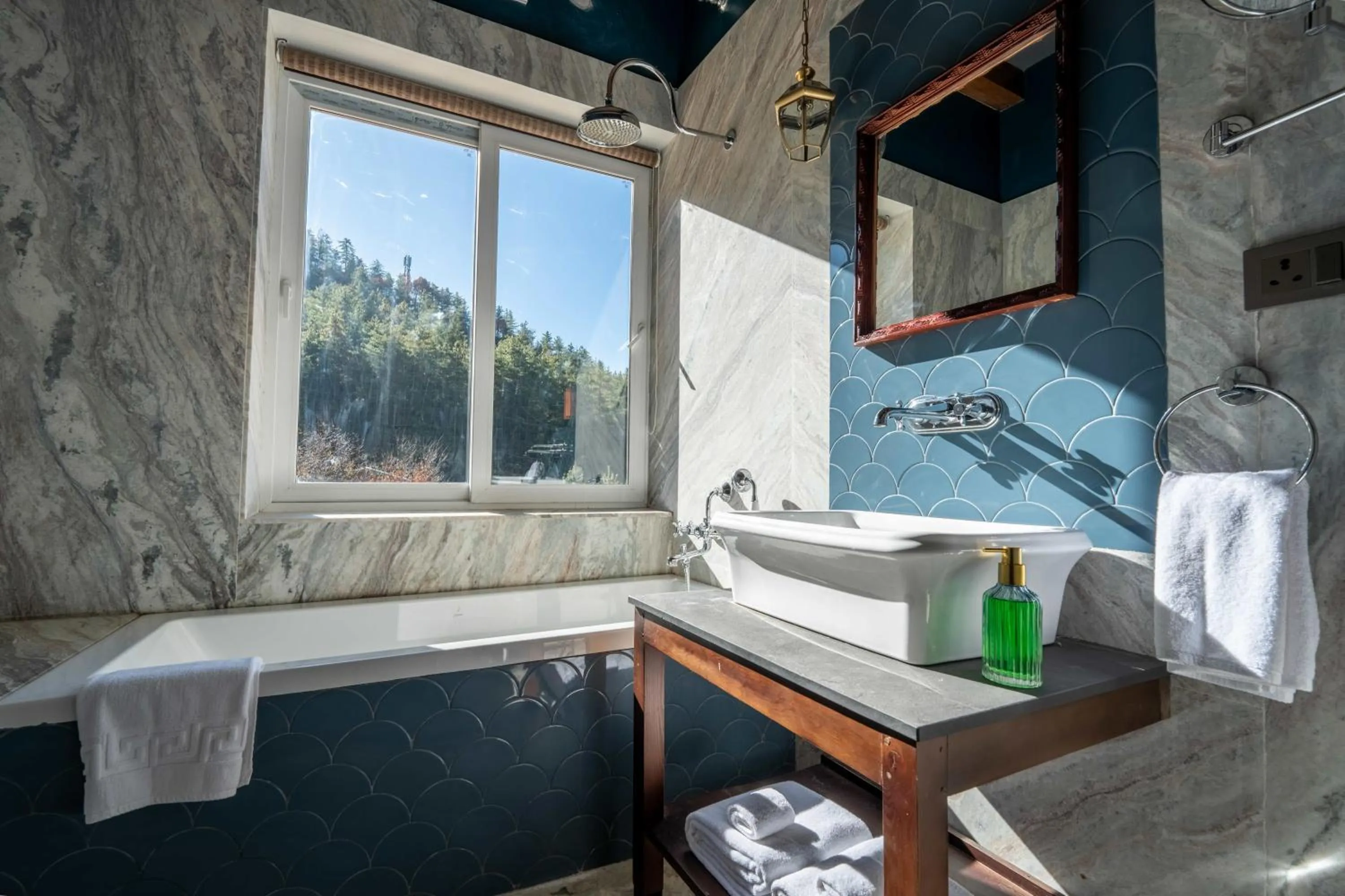 Shower in Taktsangri-La