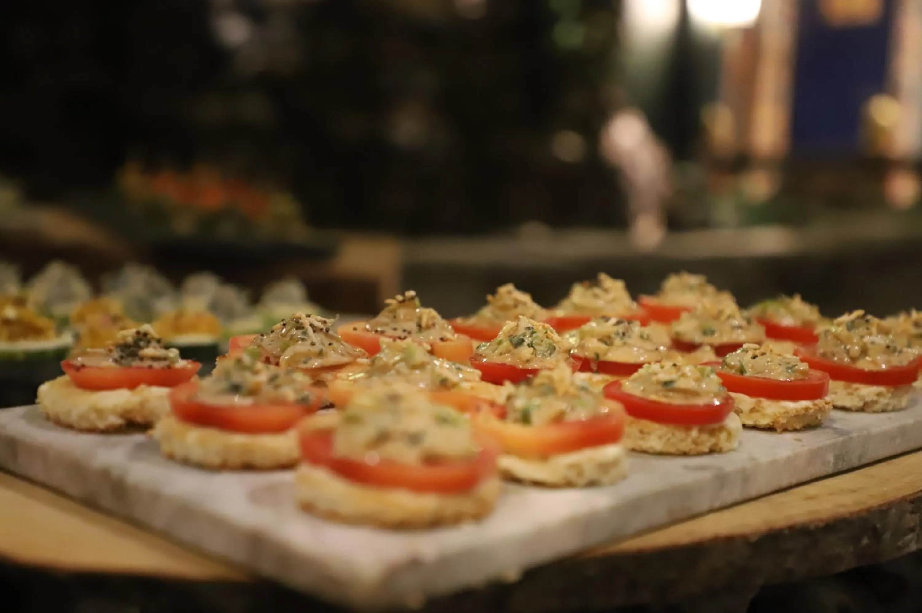 Restaurant/places to eat in Taktsangri-La