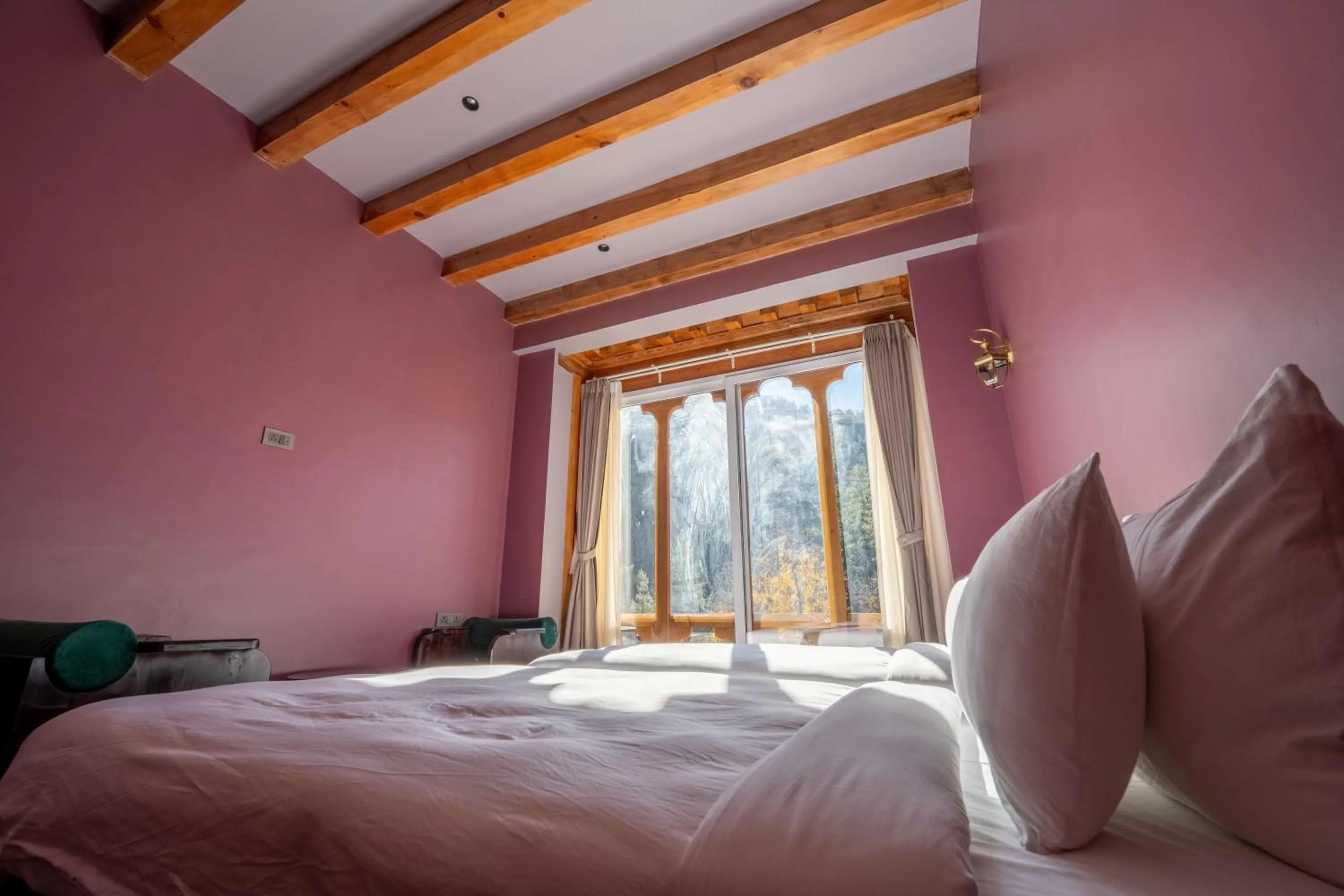 Bed in Taktsangri-La