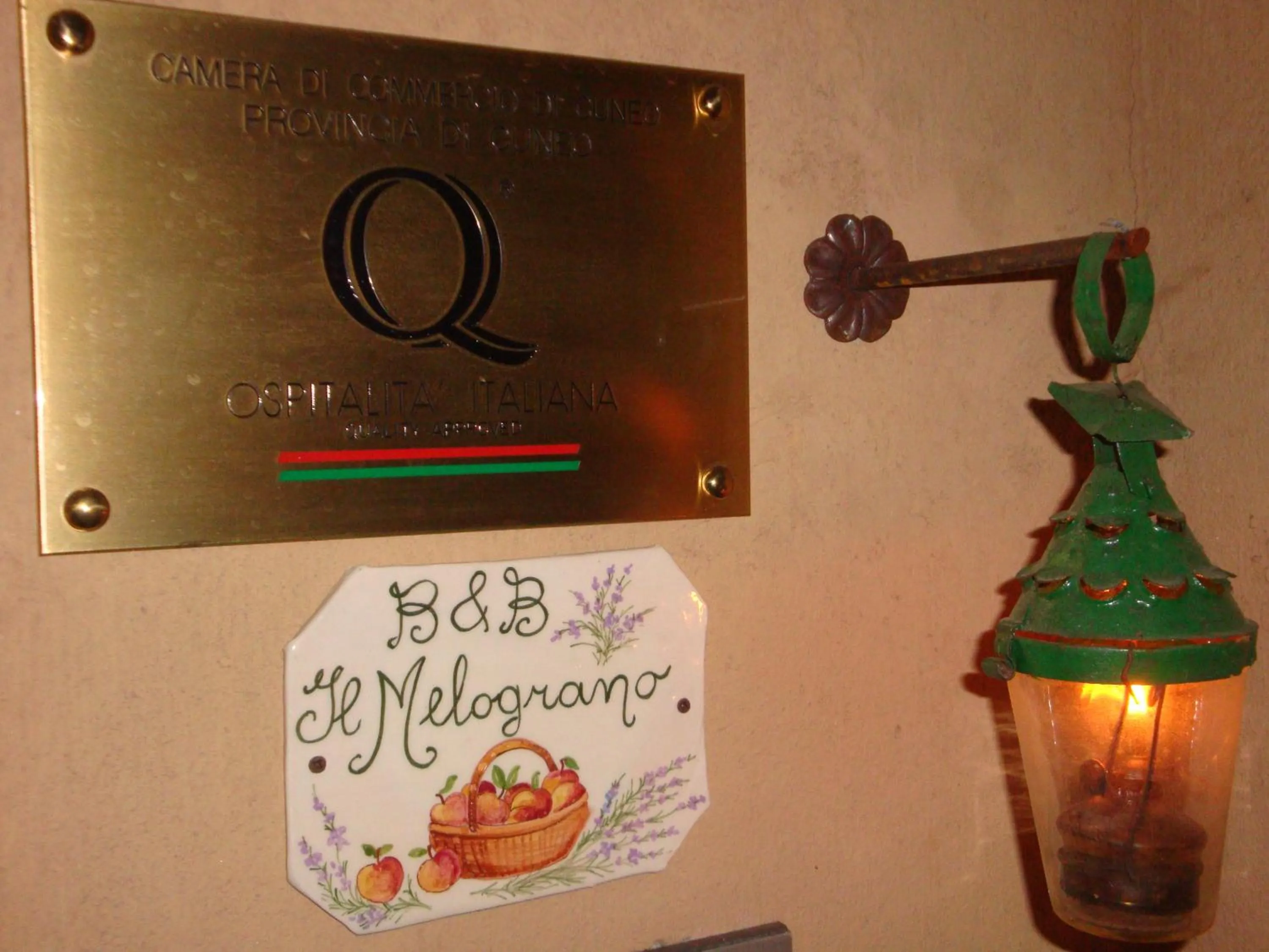 Decorative detail in Il Melograno