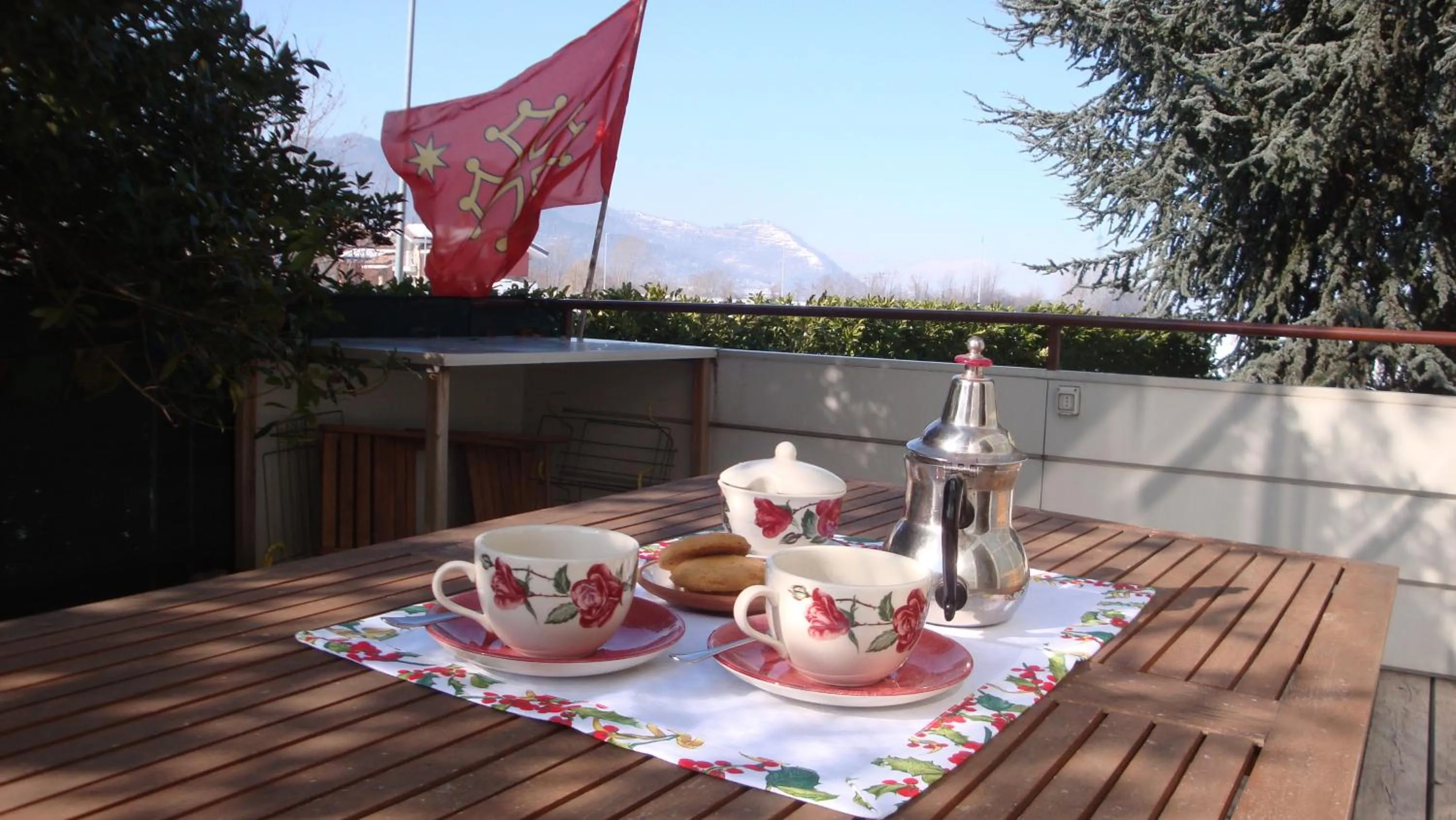 Decorative detail in Il Melograno