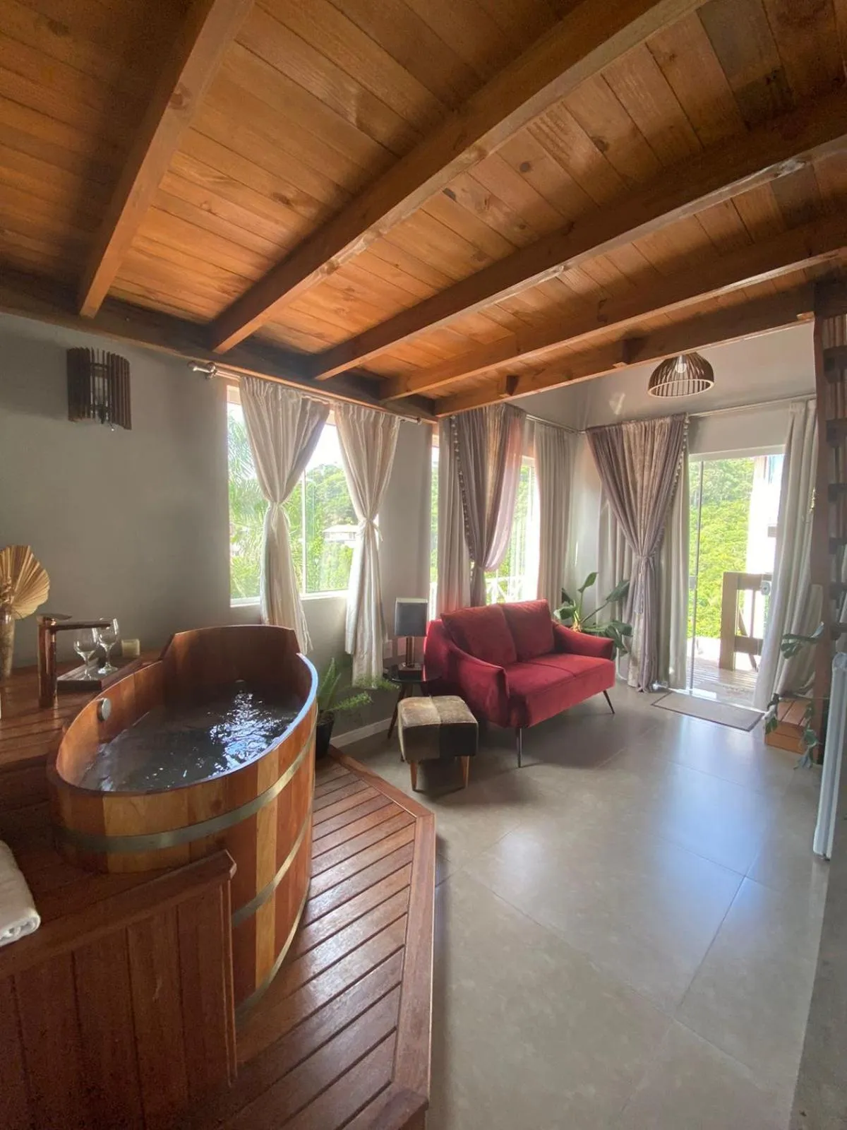 Living room in Bombinhas Guest House