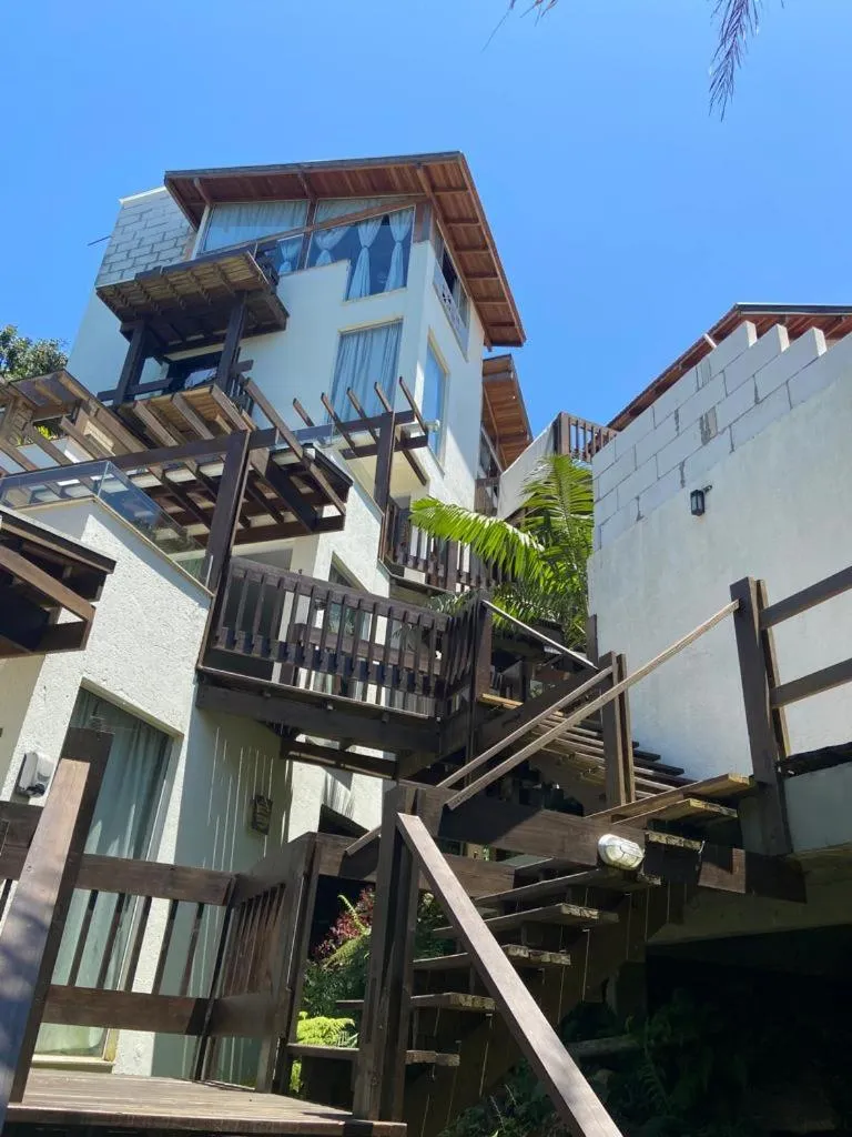 Bombinhas Guest House