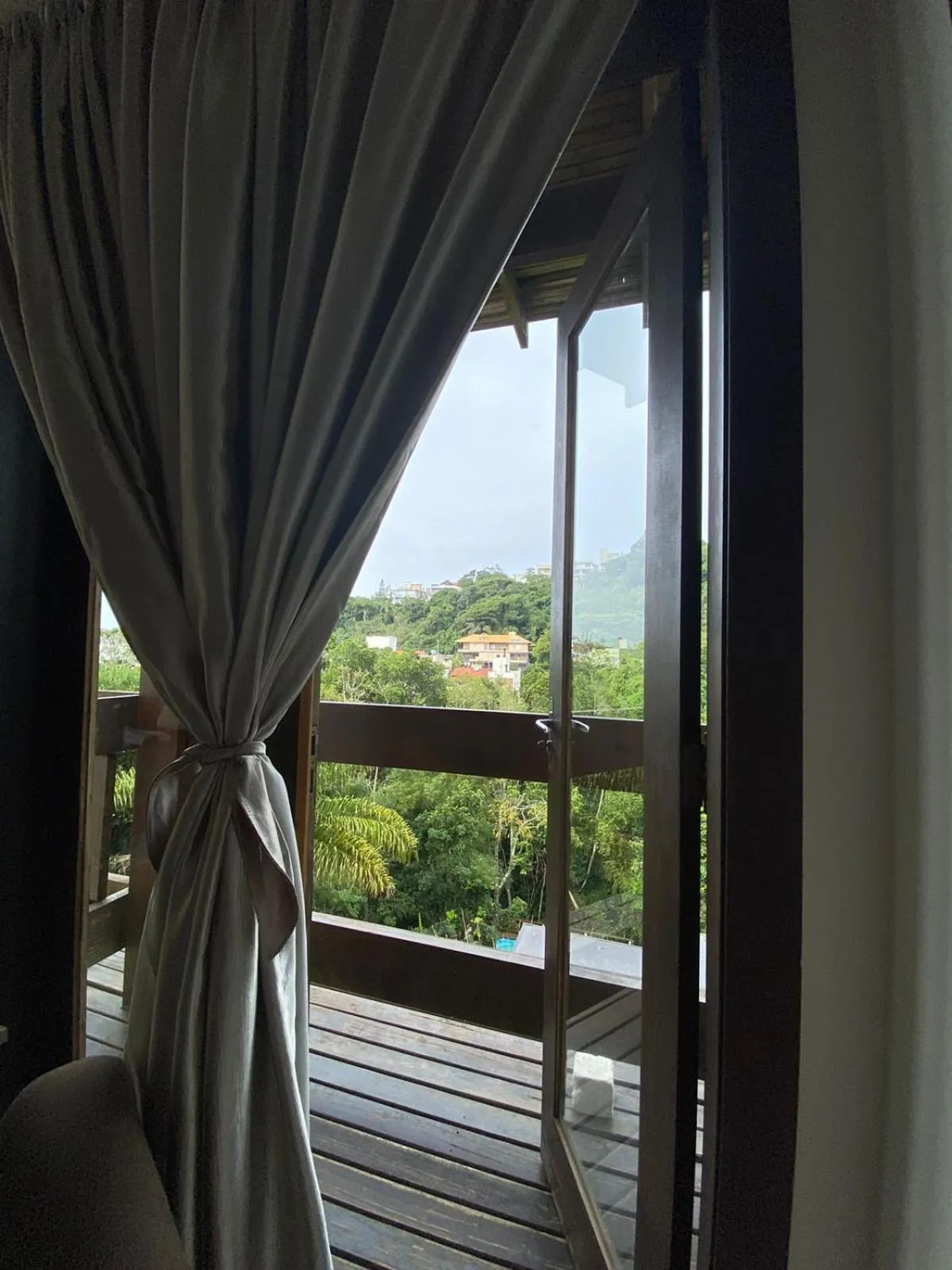 Natural landscape in Bombinhas Guest House