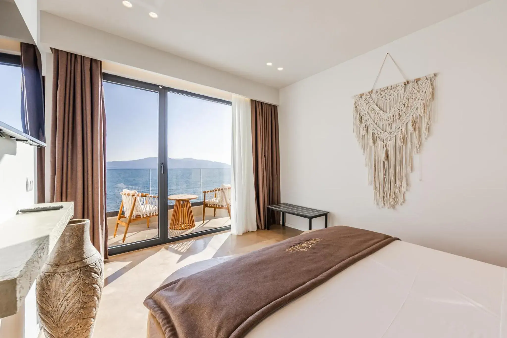 San Angelo Suite with Sea View and Bath Tub in San Angelo Luxury Resort & Spa - Adults Only San Angelo Suite with Sea View and Bath Tub in San Angelo Luxury Resort & Spa - Adults Only