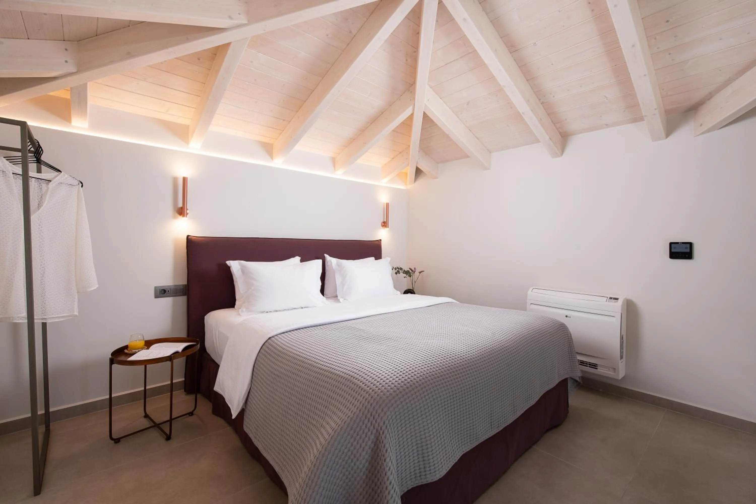 Bedroom, Bed in Reveli Suites