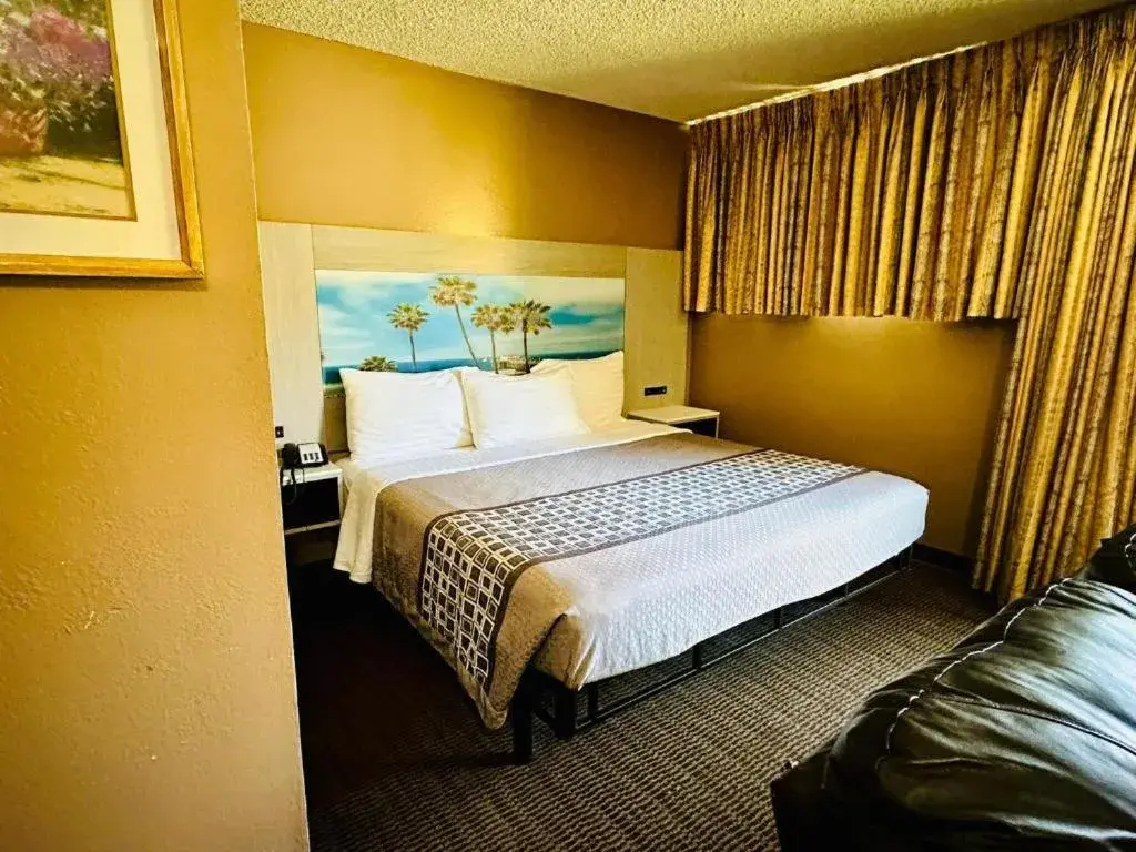 Deluxe King Suite in Hotel Pacific Garden Deluxe King Suite in Hotel Pacific Garden