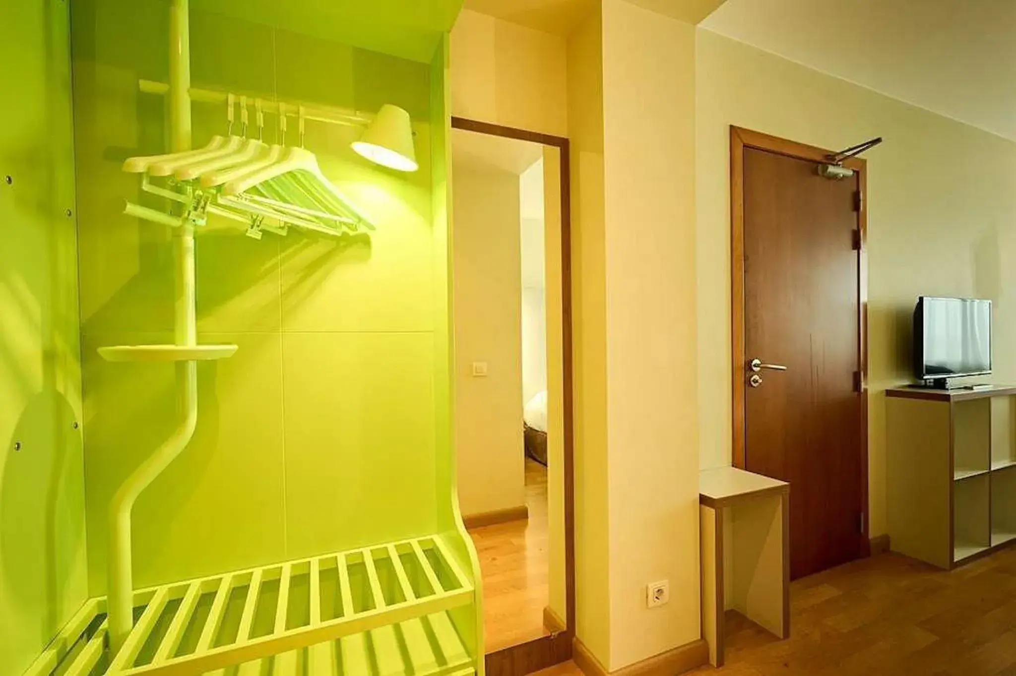 Triple Room in Travelodge BCN Cornella Fira Triple Room in Travelodge BCN Cornella Fira