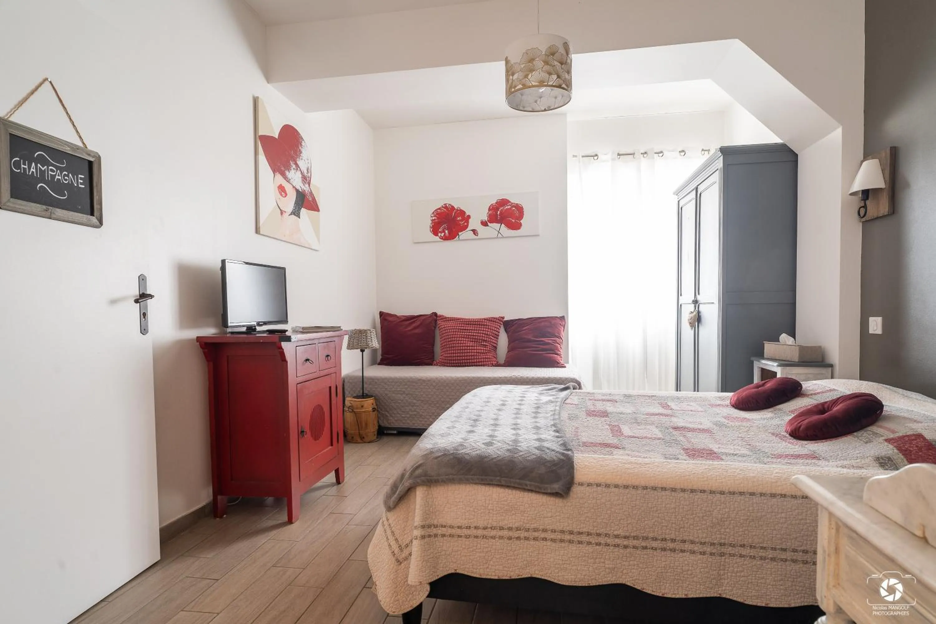 Bedroom, Bed in Château Besson