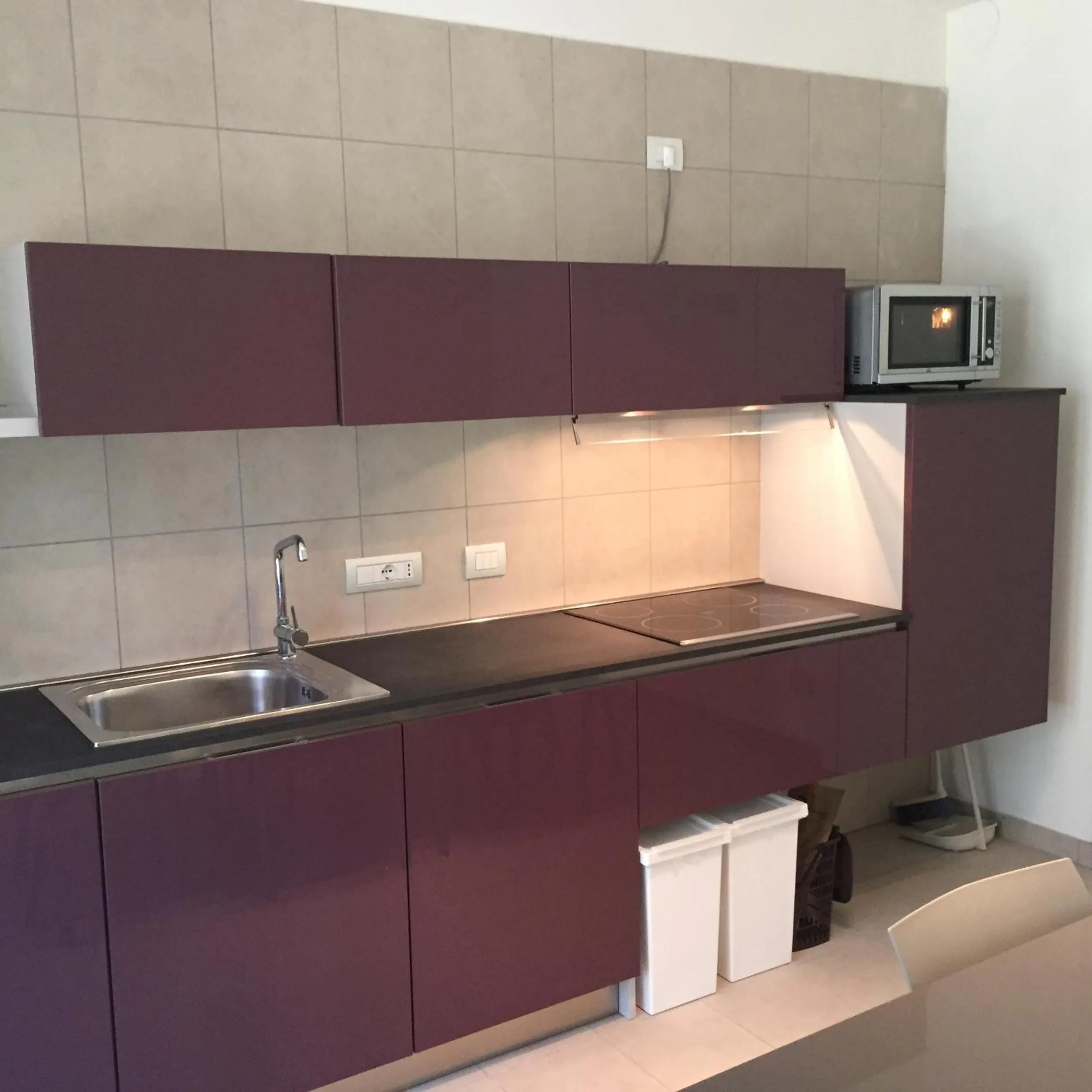 Kitchen or kitchenette in Komodo short stay apartments