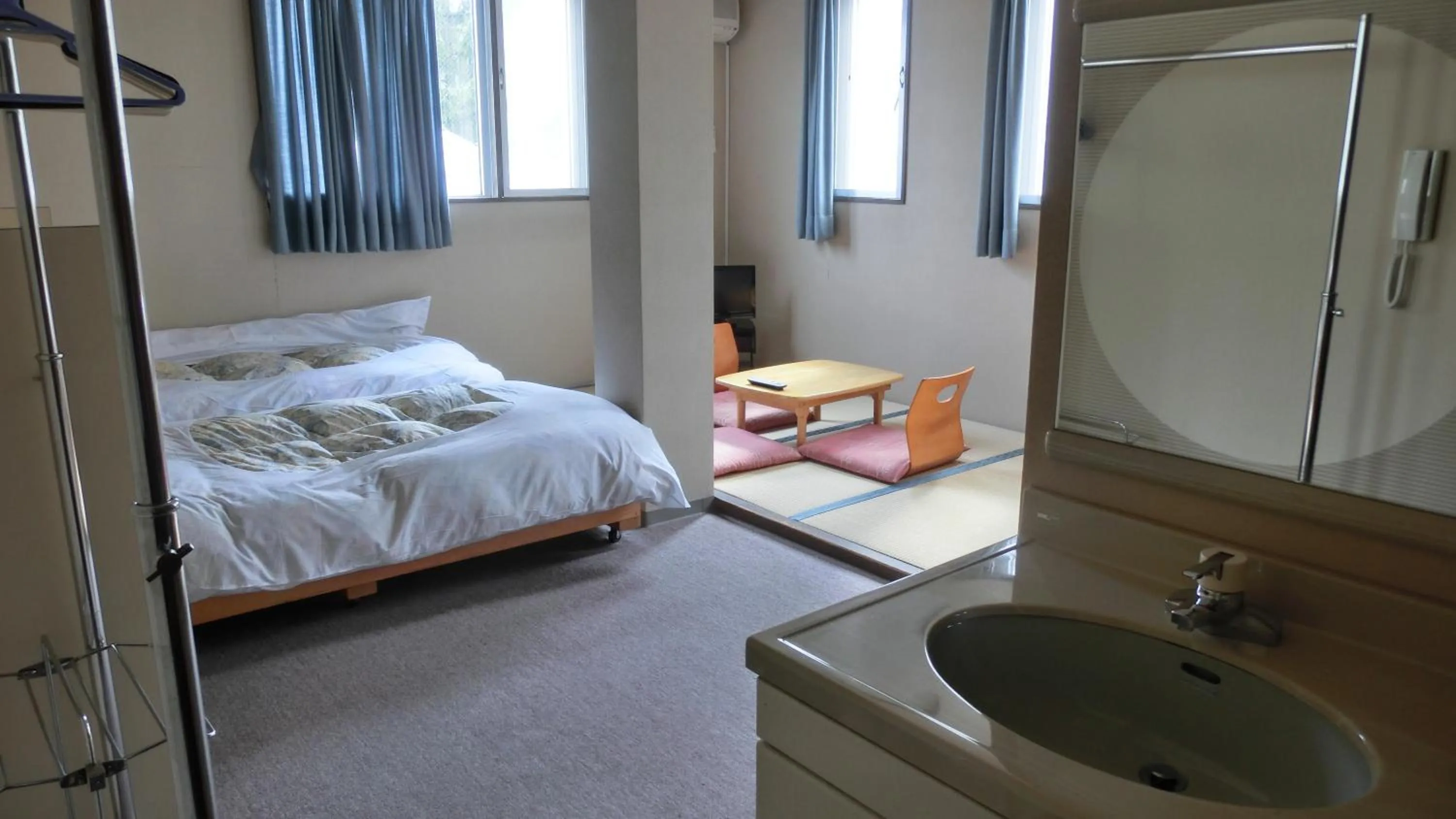 Day, Bed in Oomukou Ryokan