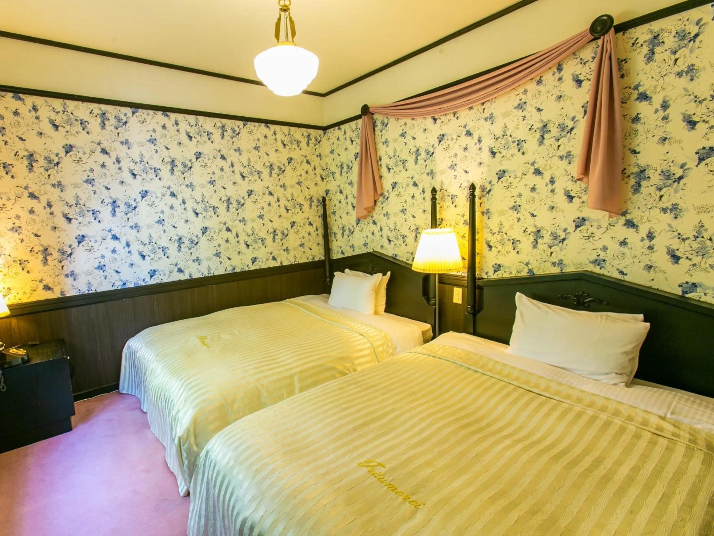 Bed in Restaurant & Hotel Traumerei