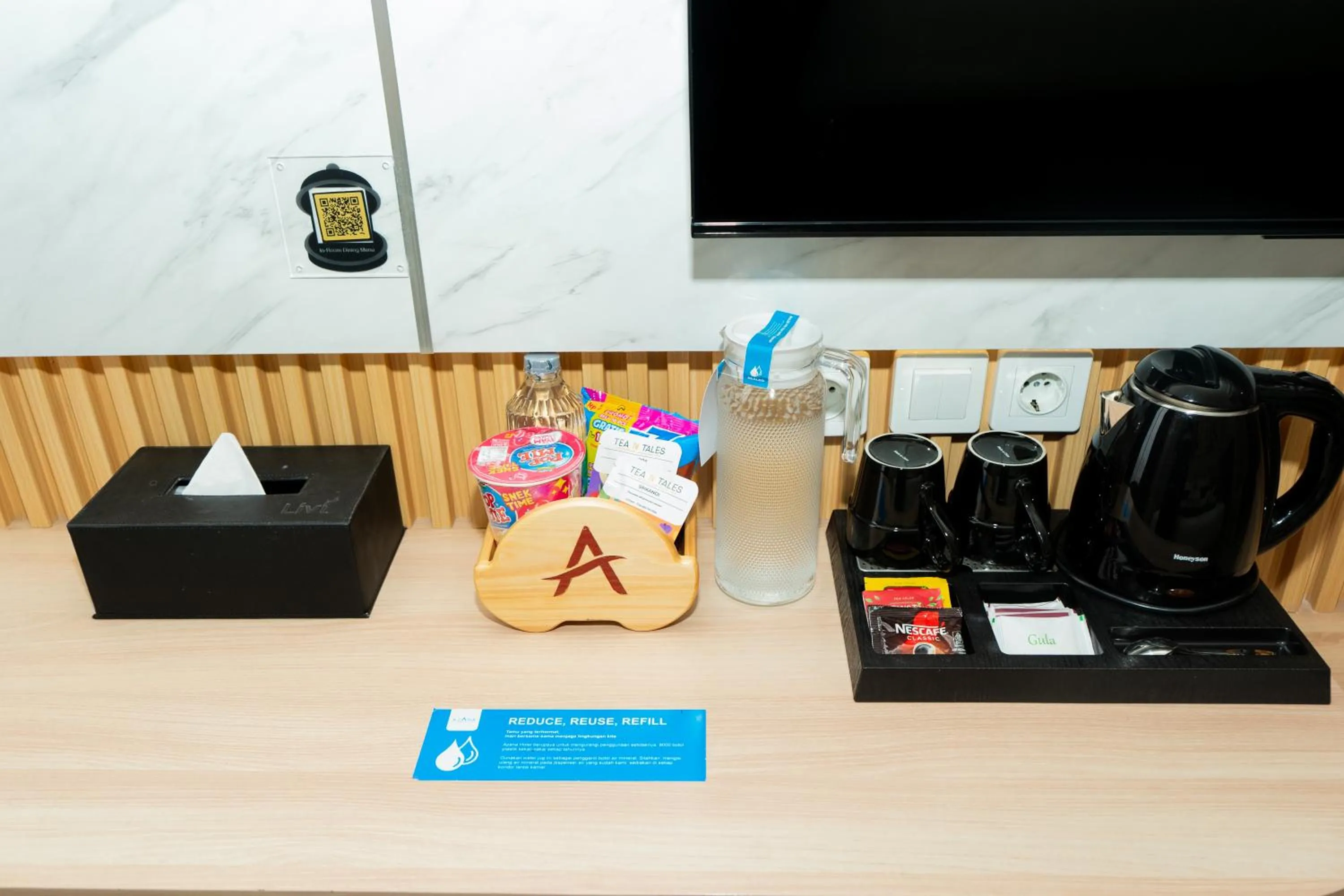 Coffee/tea facilities in Azana Style Hotel Tulungagung