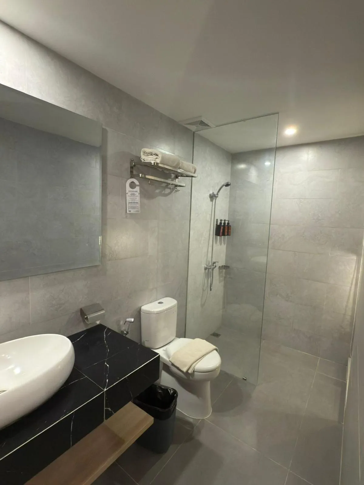 Shower in Azana Style Hotel Tulungagung