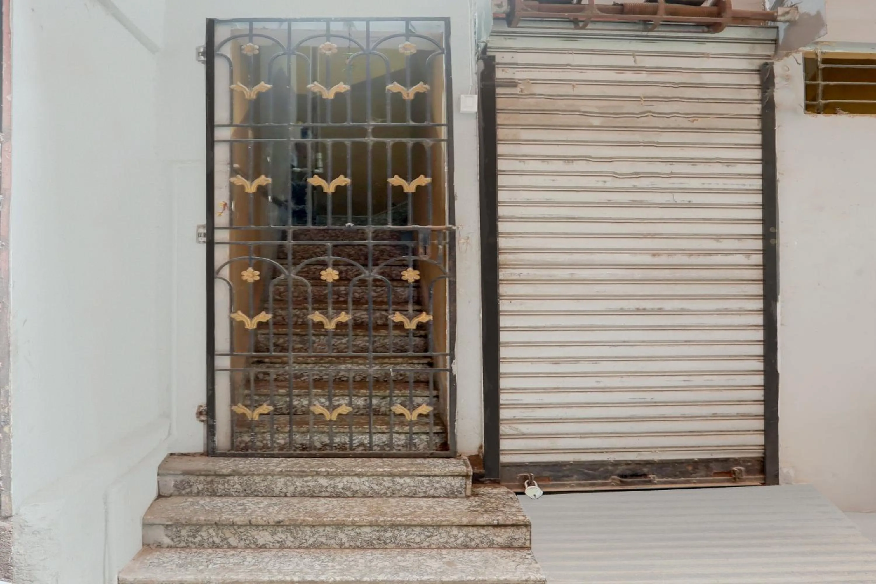 Facade/entrance in Hotel O Shyama Palace