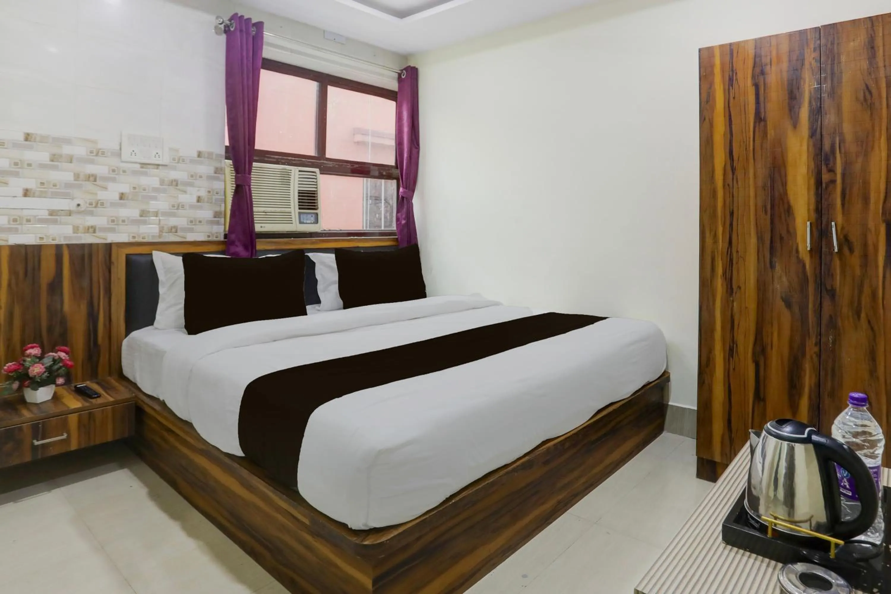 Bedroom, Bed in Hotel O Shyama Palace