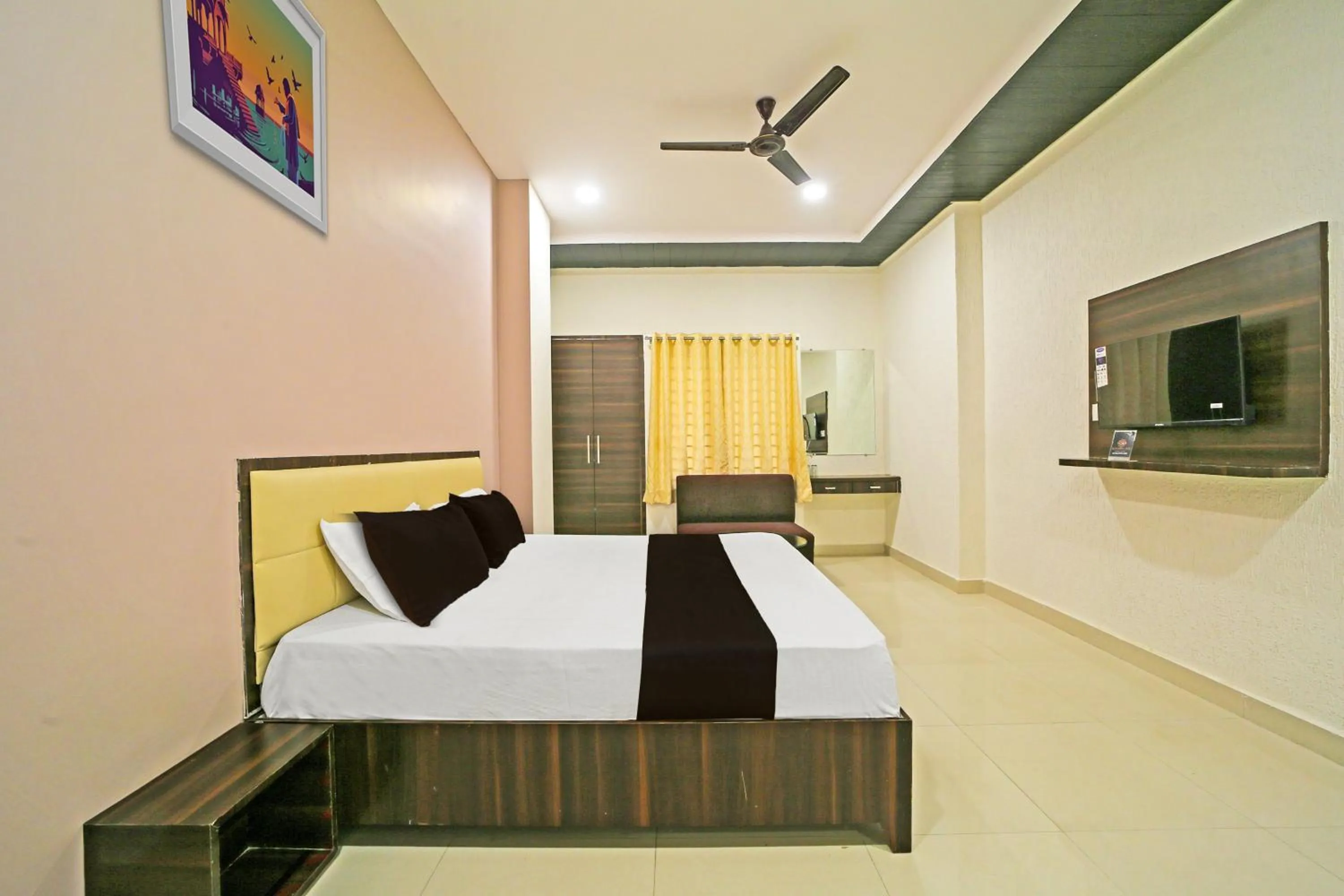 Bedroom, Bed in Hotel O Agrawal Inn