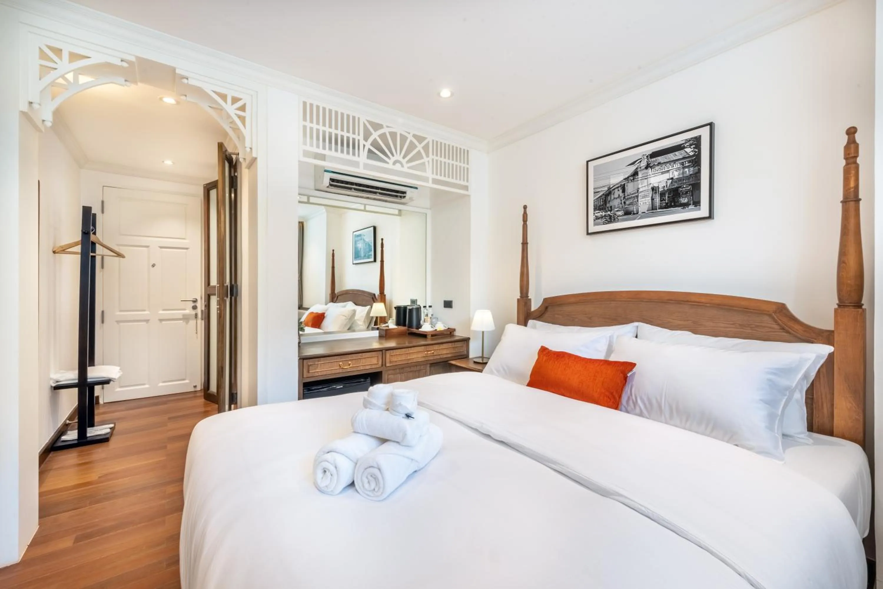 Bed in Cherie Bangkok Boutique Hotel