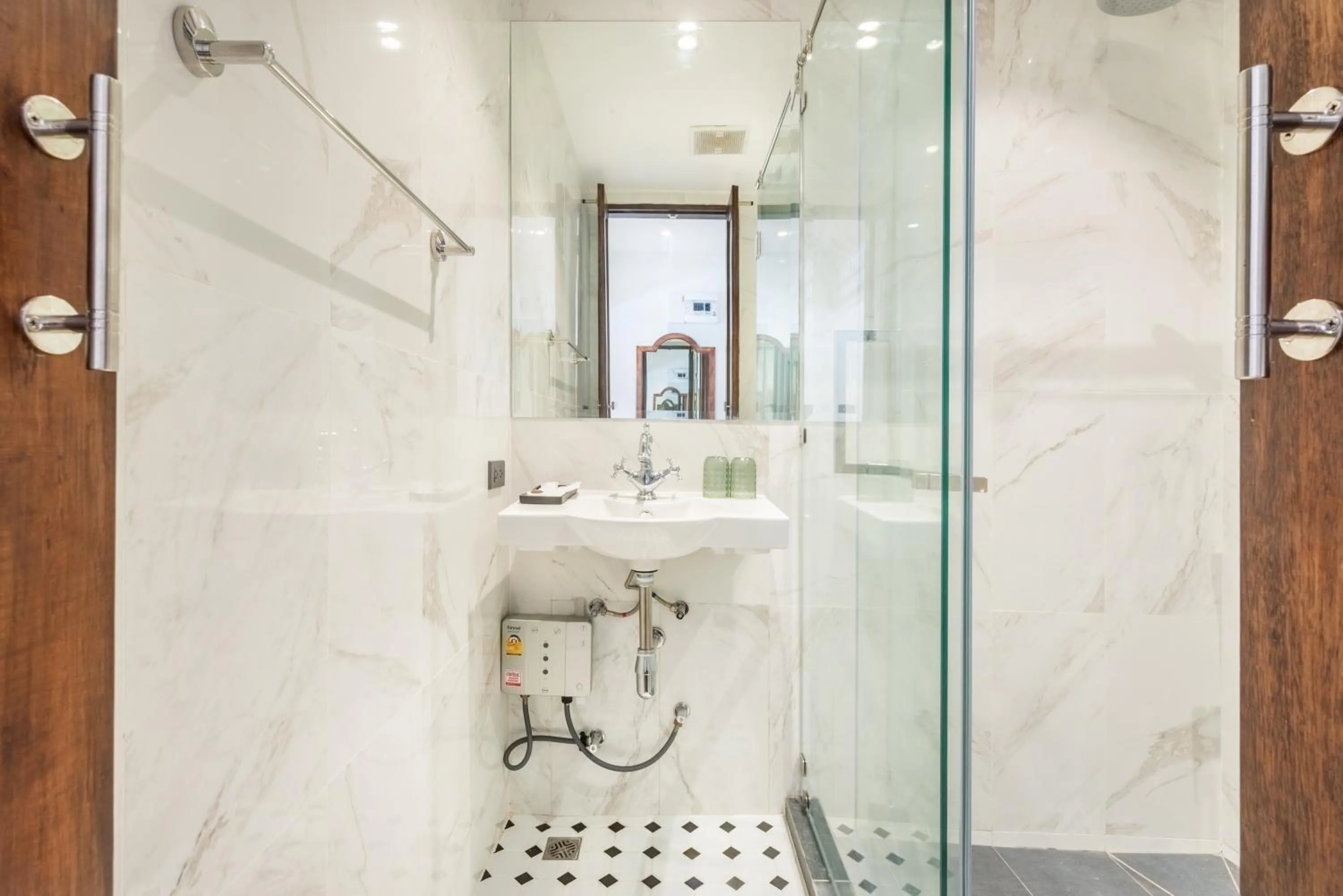 Cherie Bangkok Boutique Hotel