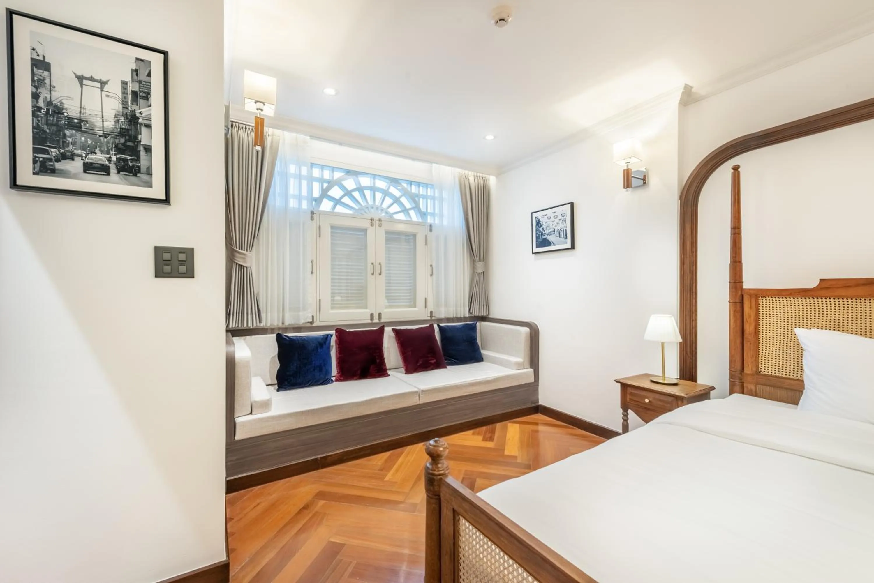 Bed in Cherie Bangkok Boutique Hotel