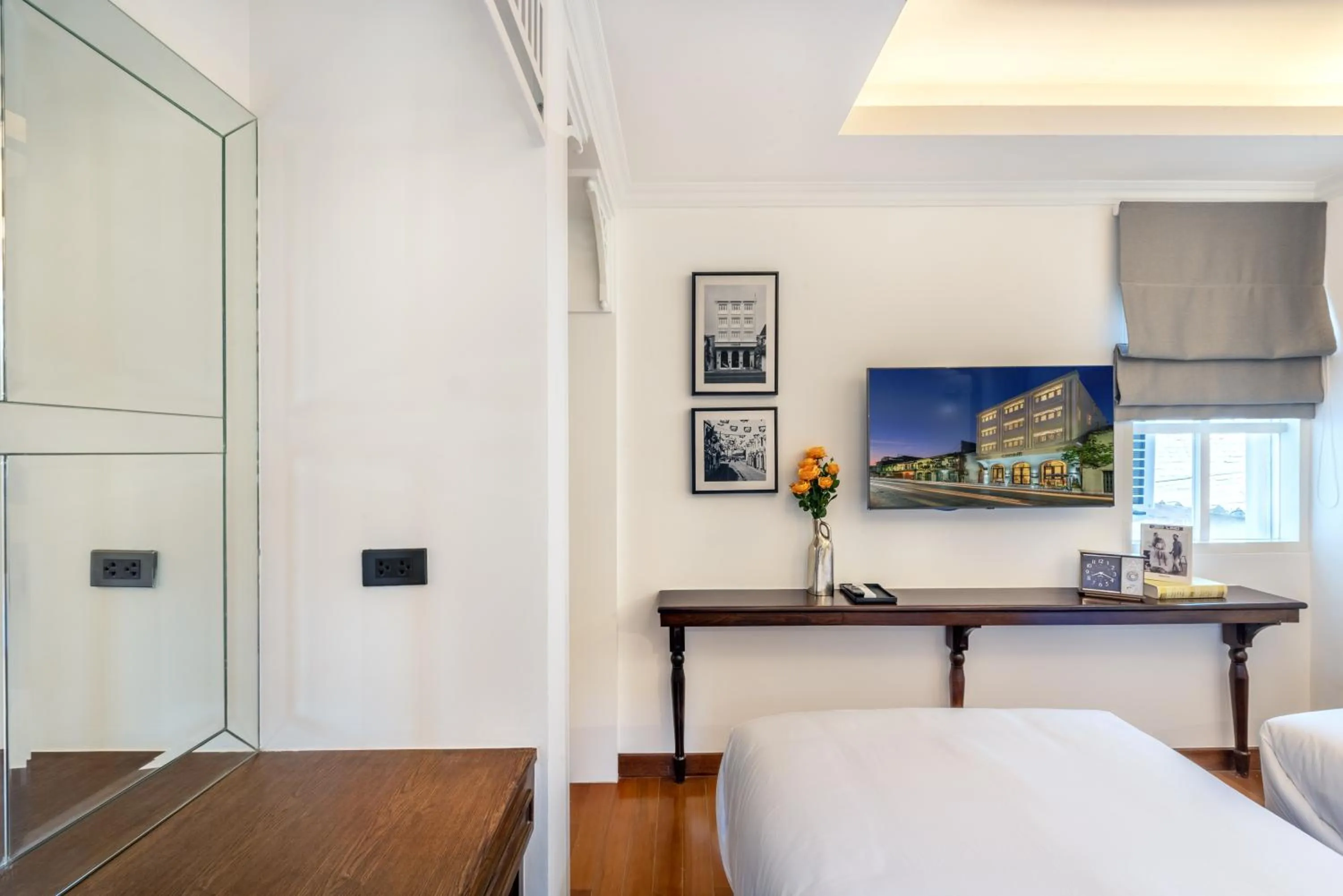 Bed in Cherie Bangkok Boutique Hotel