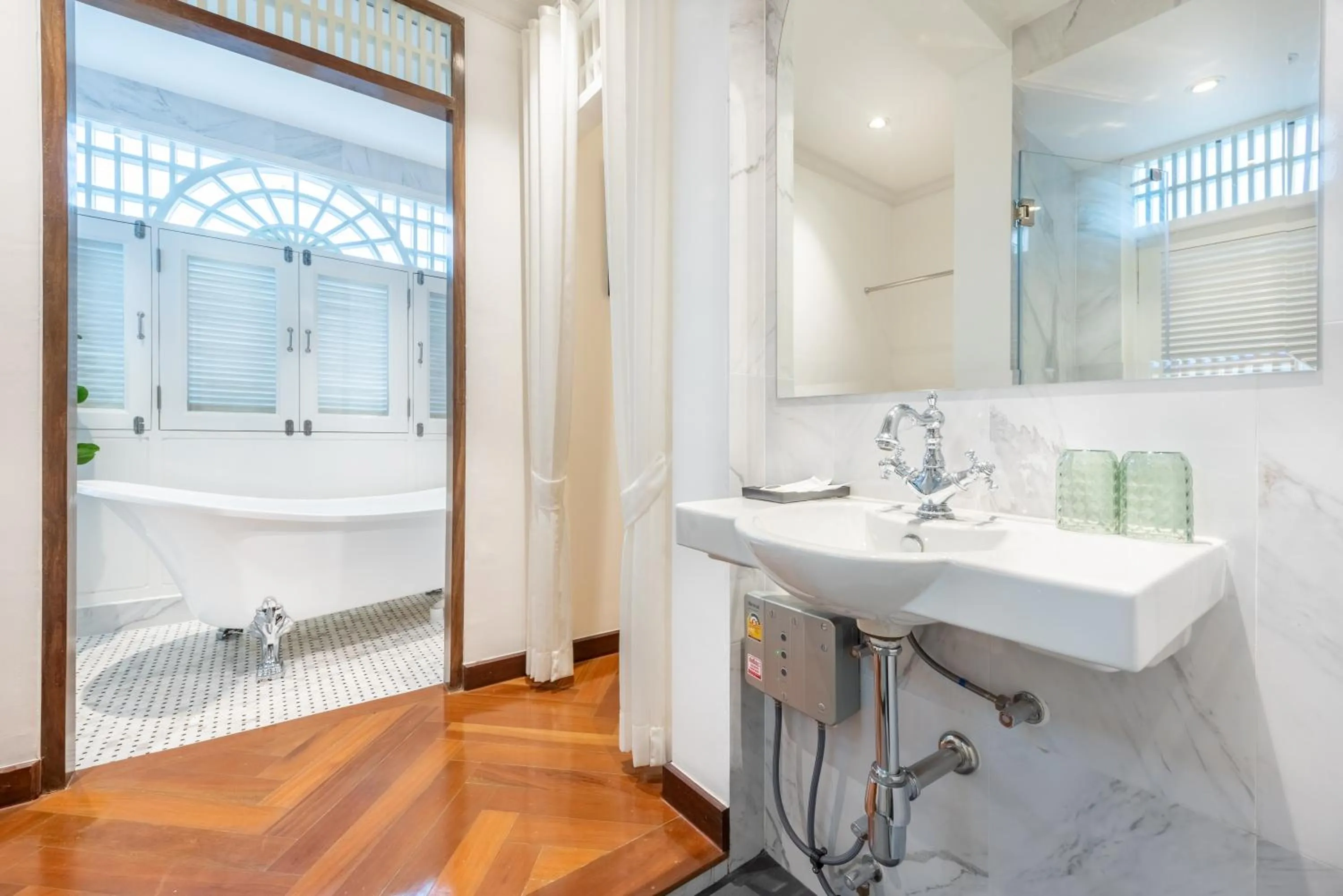 Cherie Bangkok Boutique Hotel