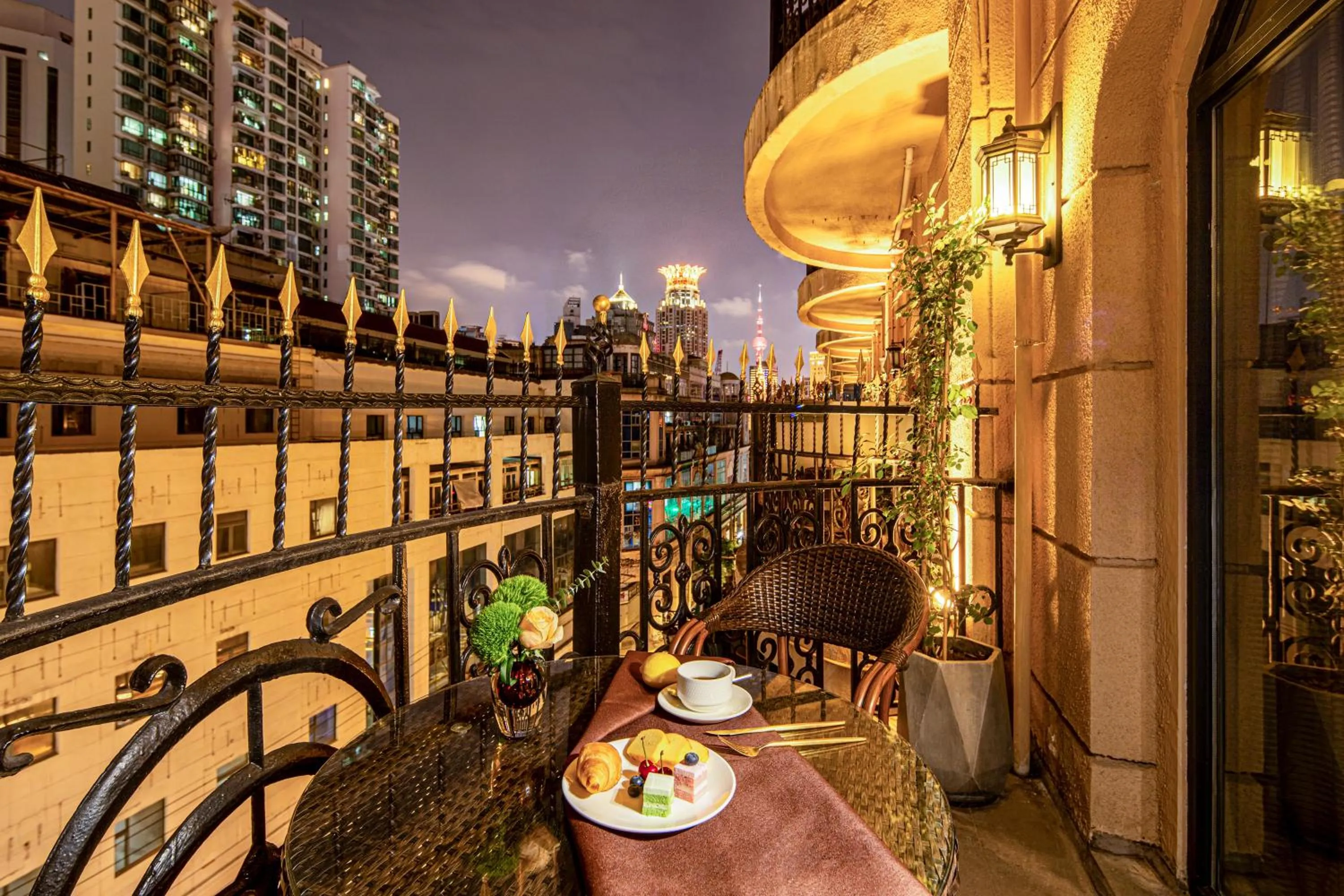 City view in Crystal Orange Hotel - Shanghai The Bund Jinling East Road