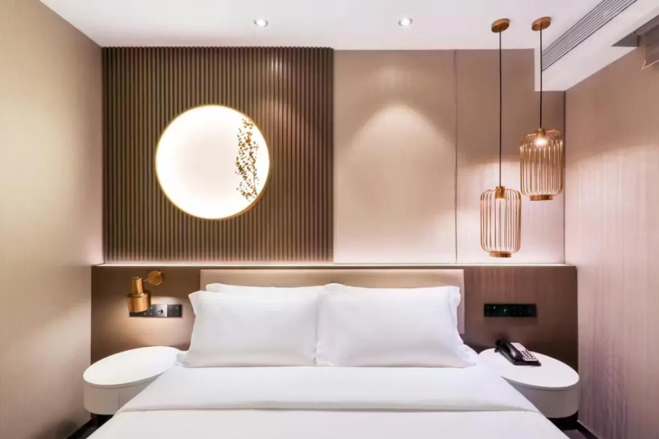 Bed in Crystal Hotel - Shanghai The Bund Jinling East Road