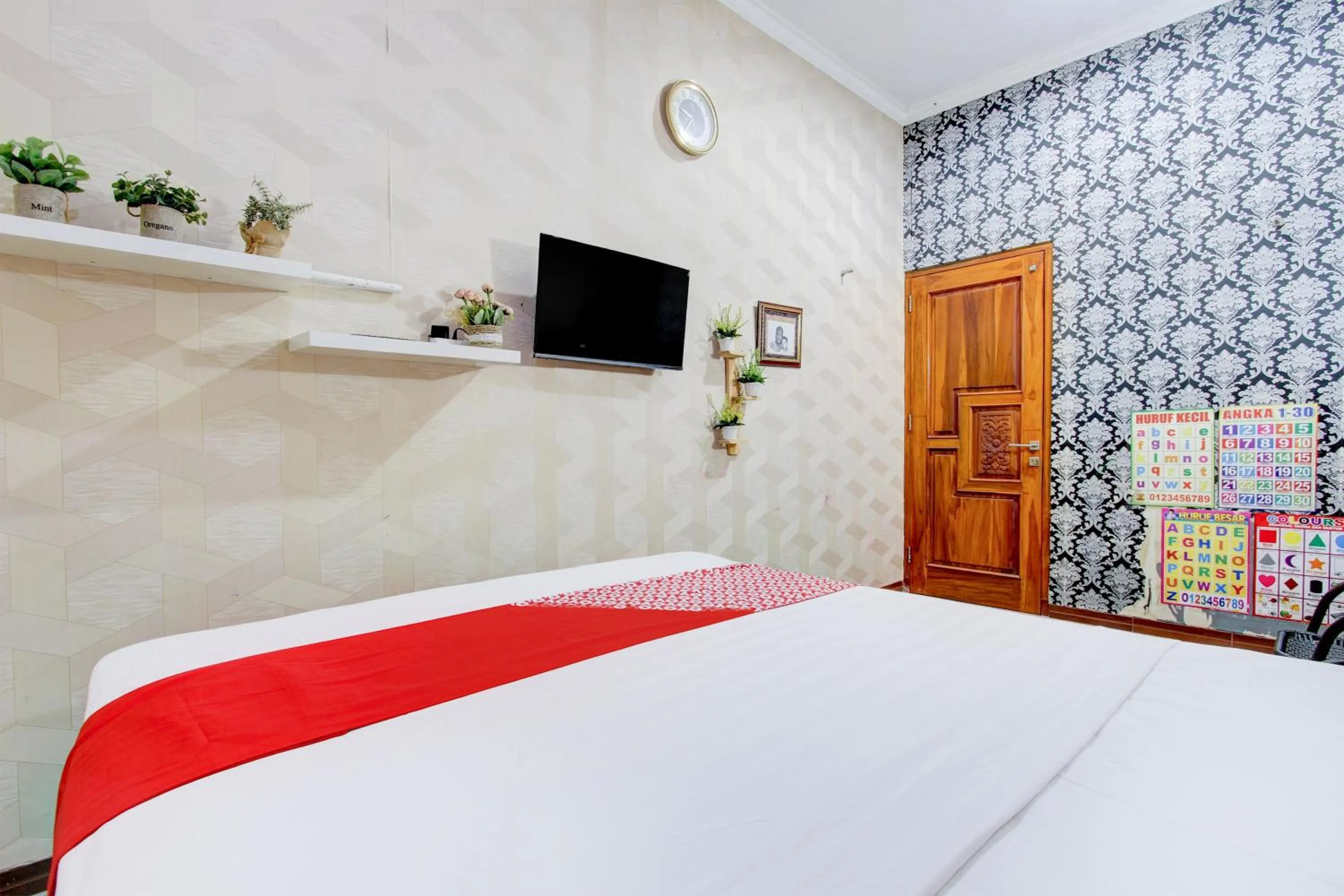 Bedroom, Bed in Hotel O Homestay Koe Syariah