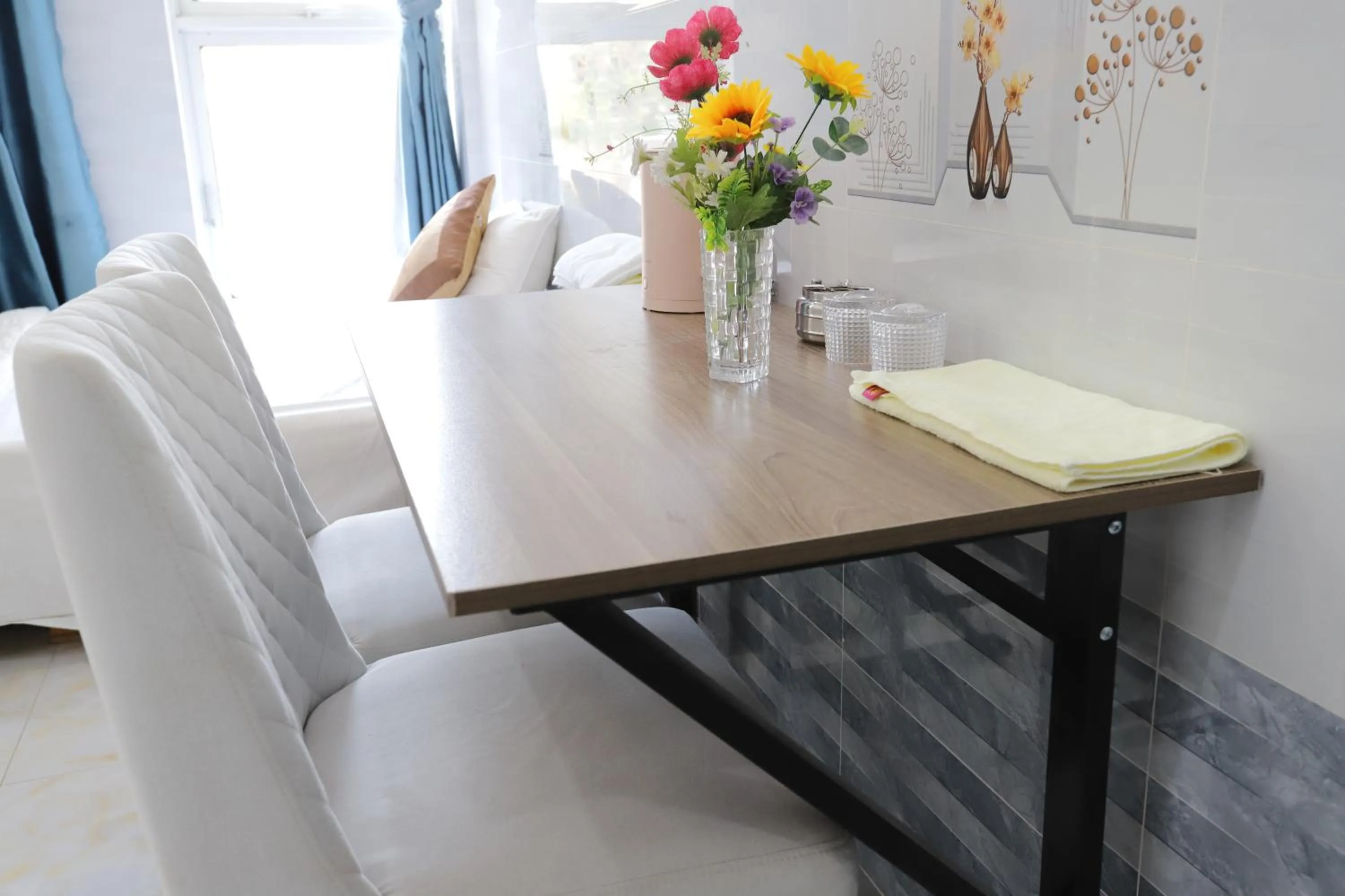 Photo of the whole room in Hotel Trâm Anh