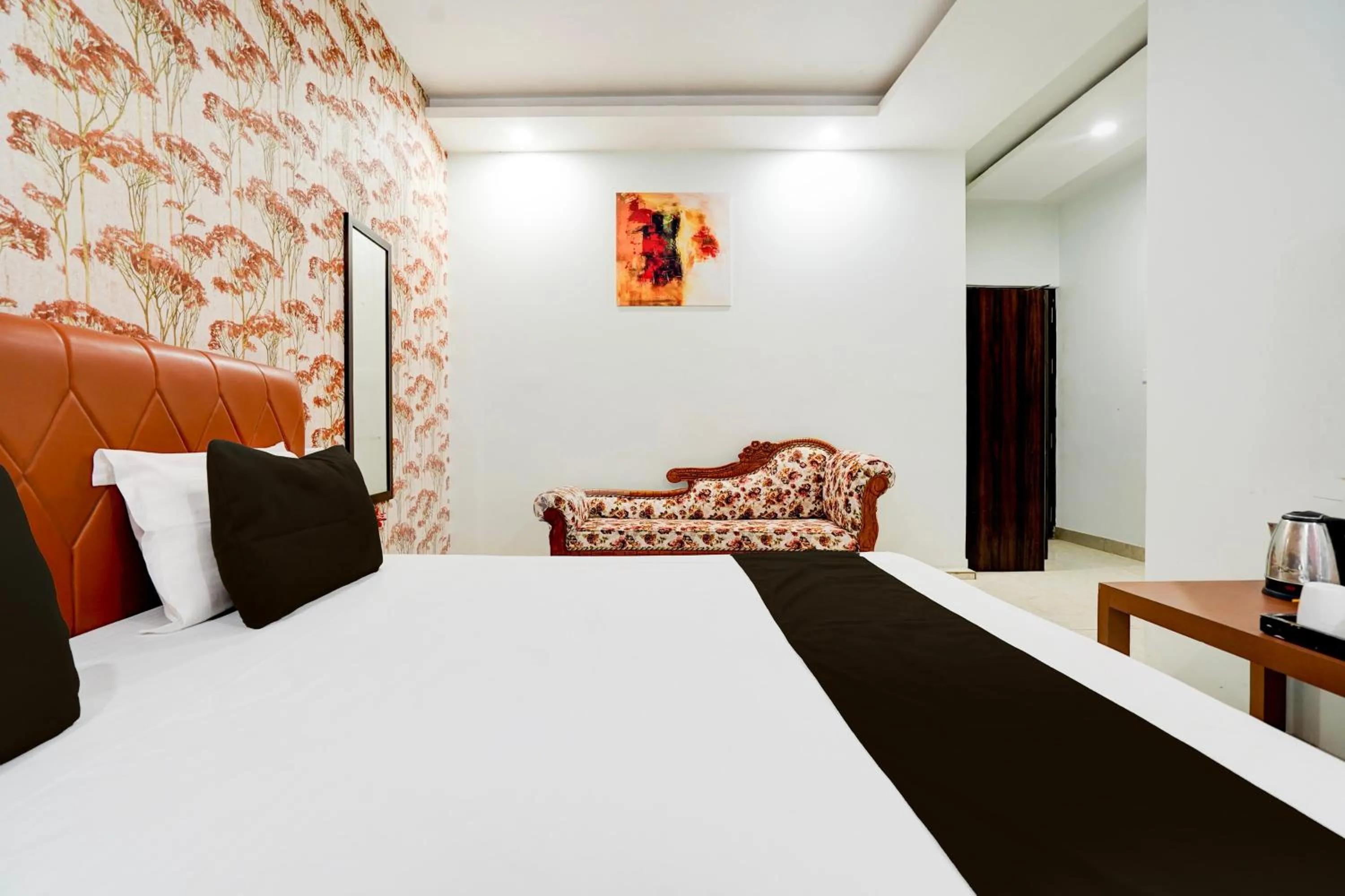 Bedroom, Bed in Hotel O Alankrita Resort