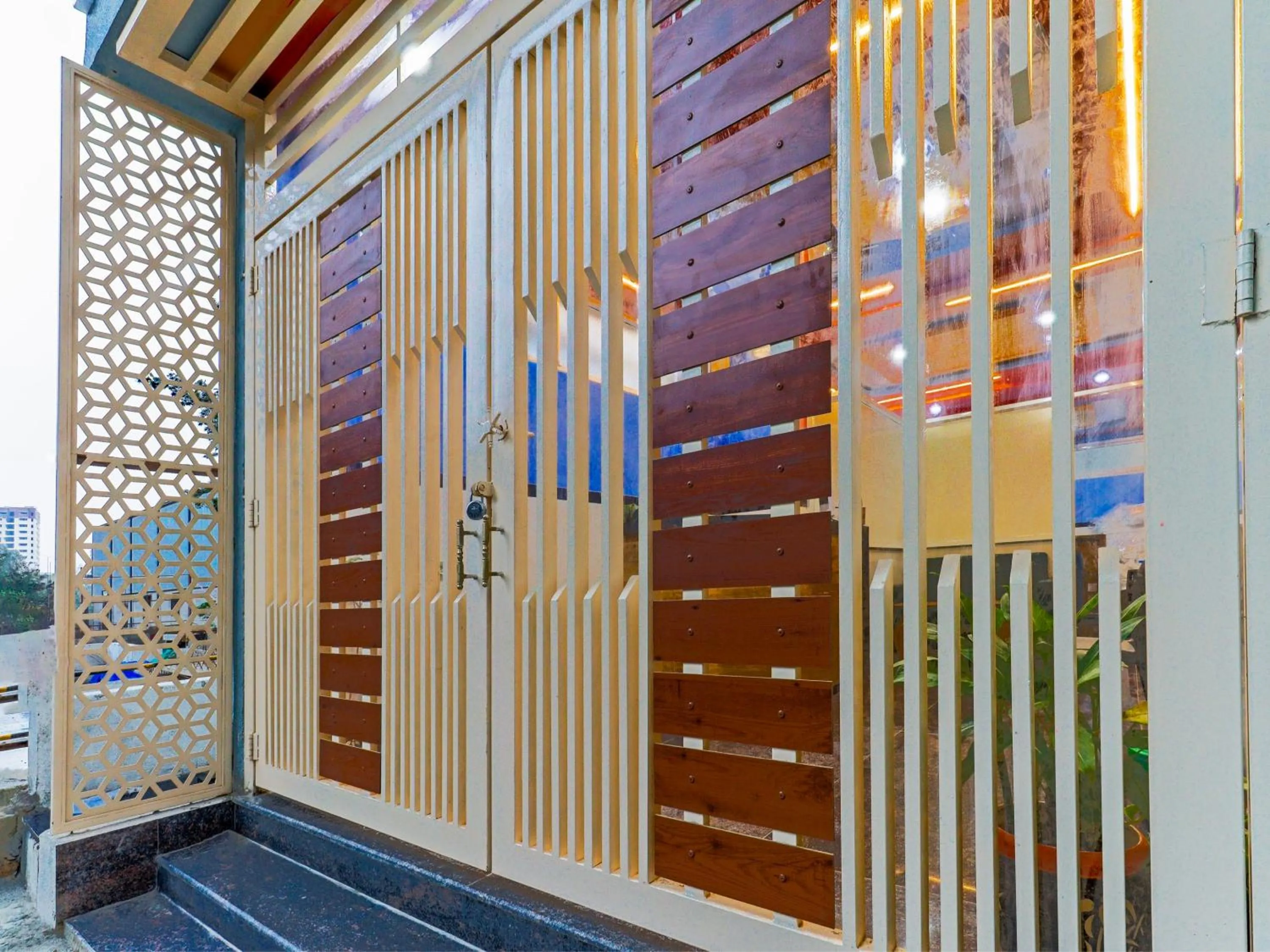 Facade/entrance in Super Townhouse Bellandur Near Embassy Tech Village