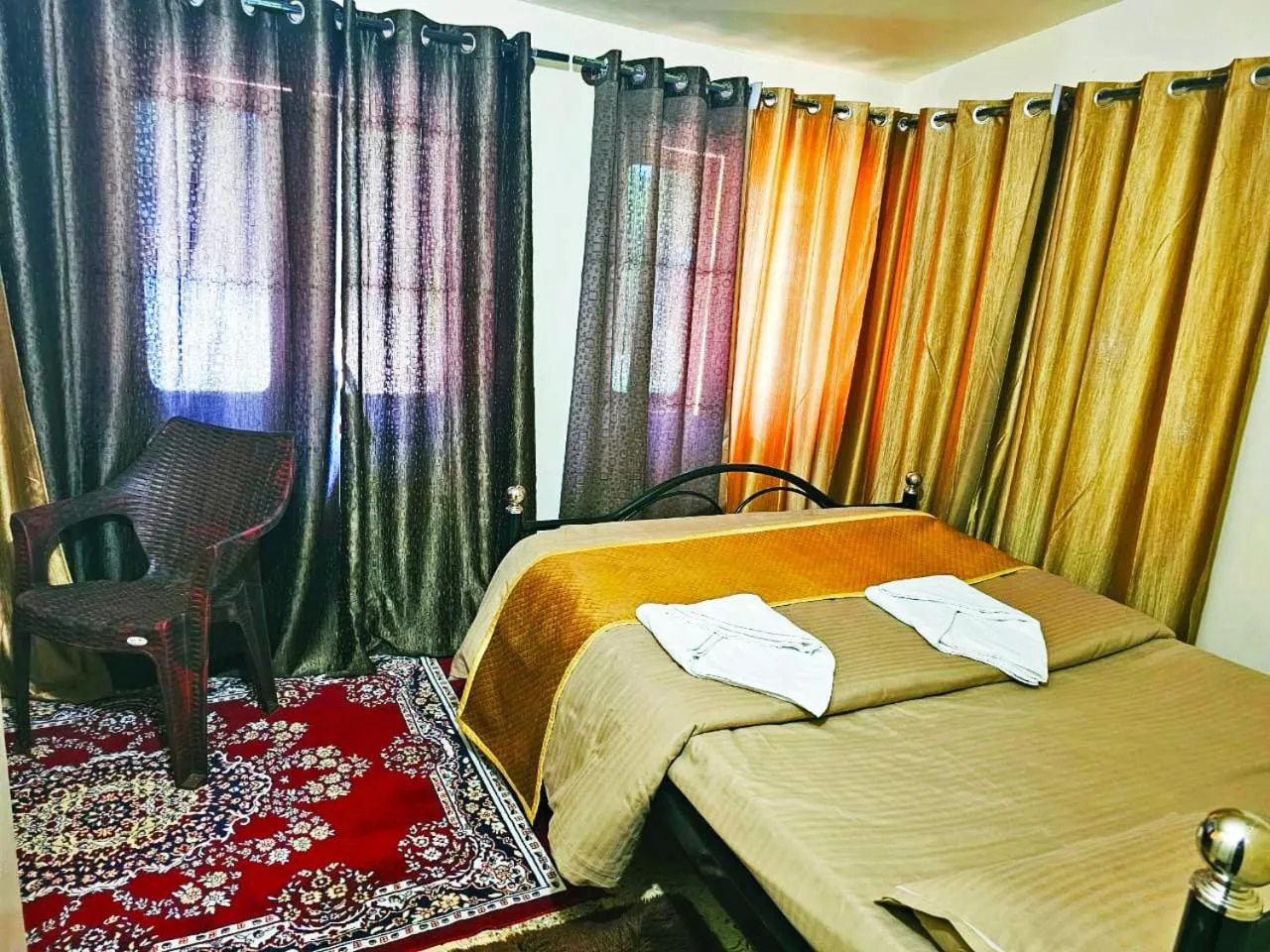 Bedroom, Bed in Enso Luxury Stays