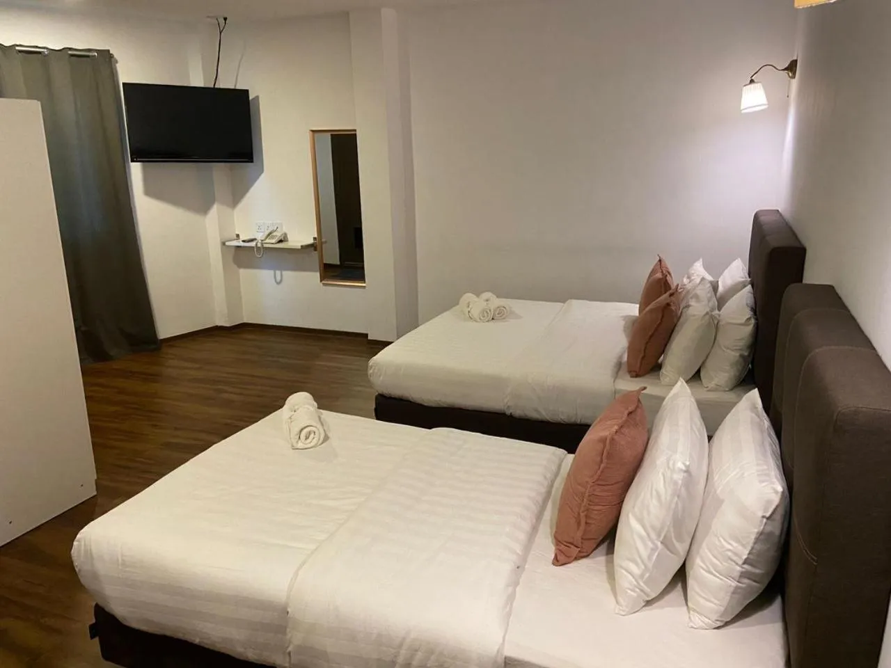 Bed in HOTEL LONGHOUSE