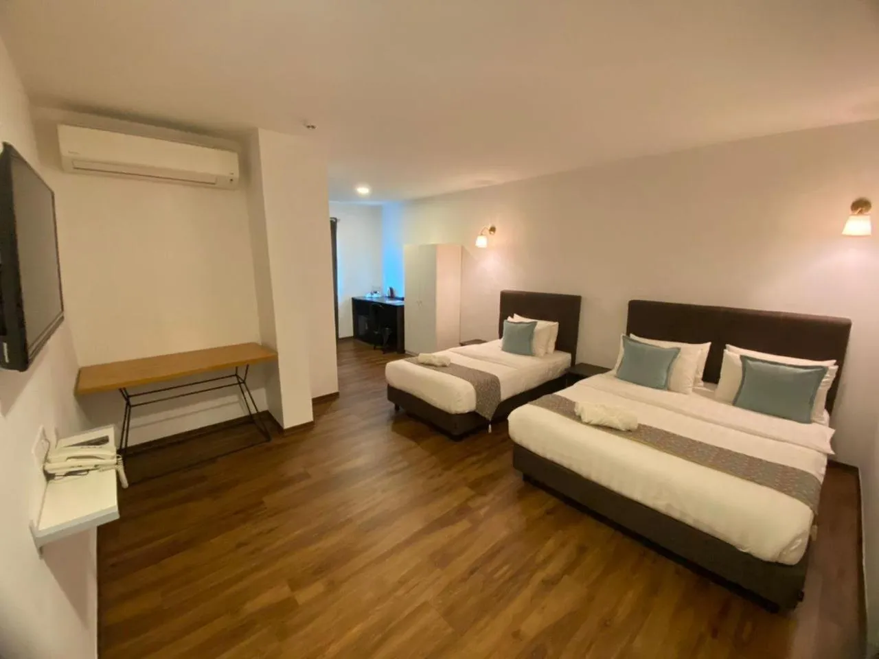 Bed in HOTEL LONGHOUSE