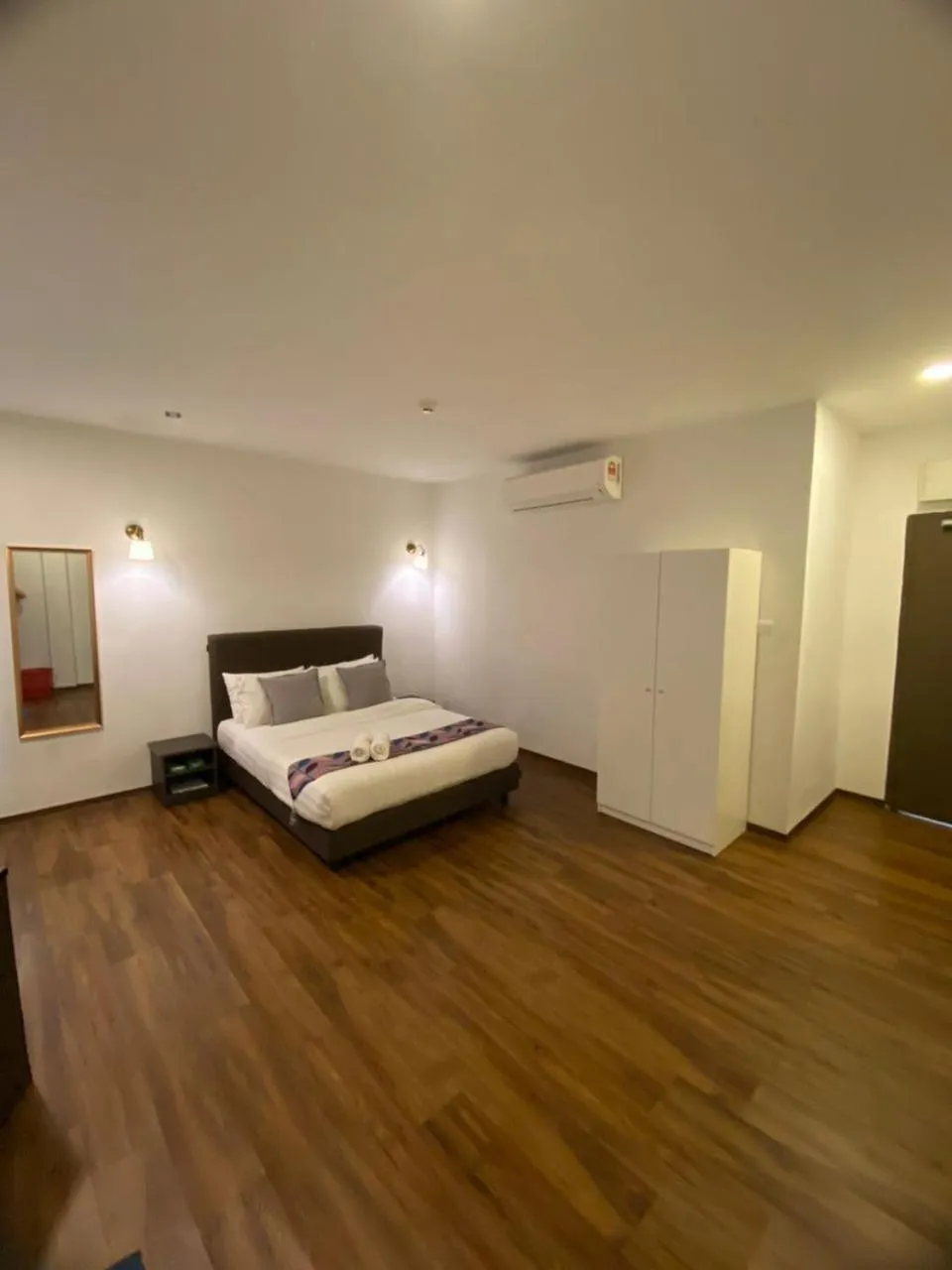 Bed in HOTEL LONGHOUSE